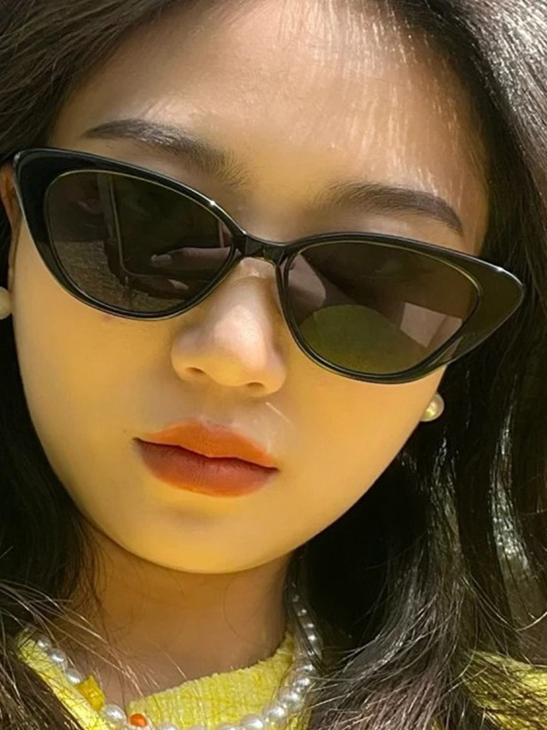 Geometric Sun-Protection Sunglasses Accessories