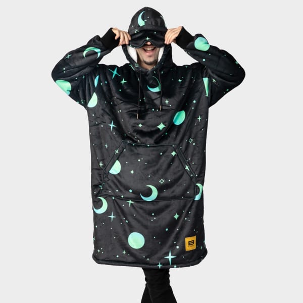 Wearable blanket Oversized with sherpa lining One size fits most.