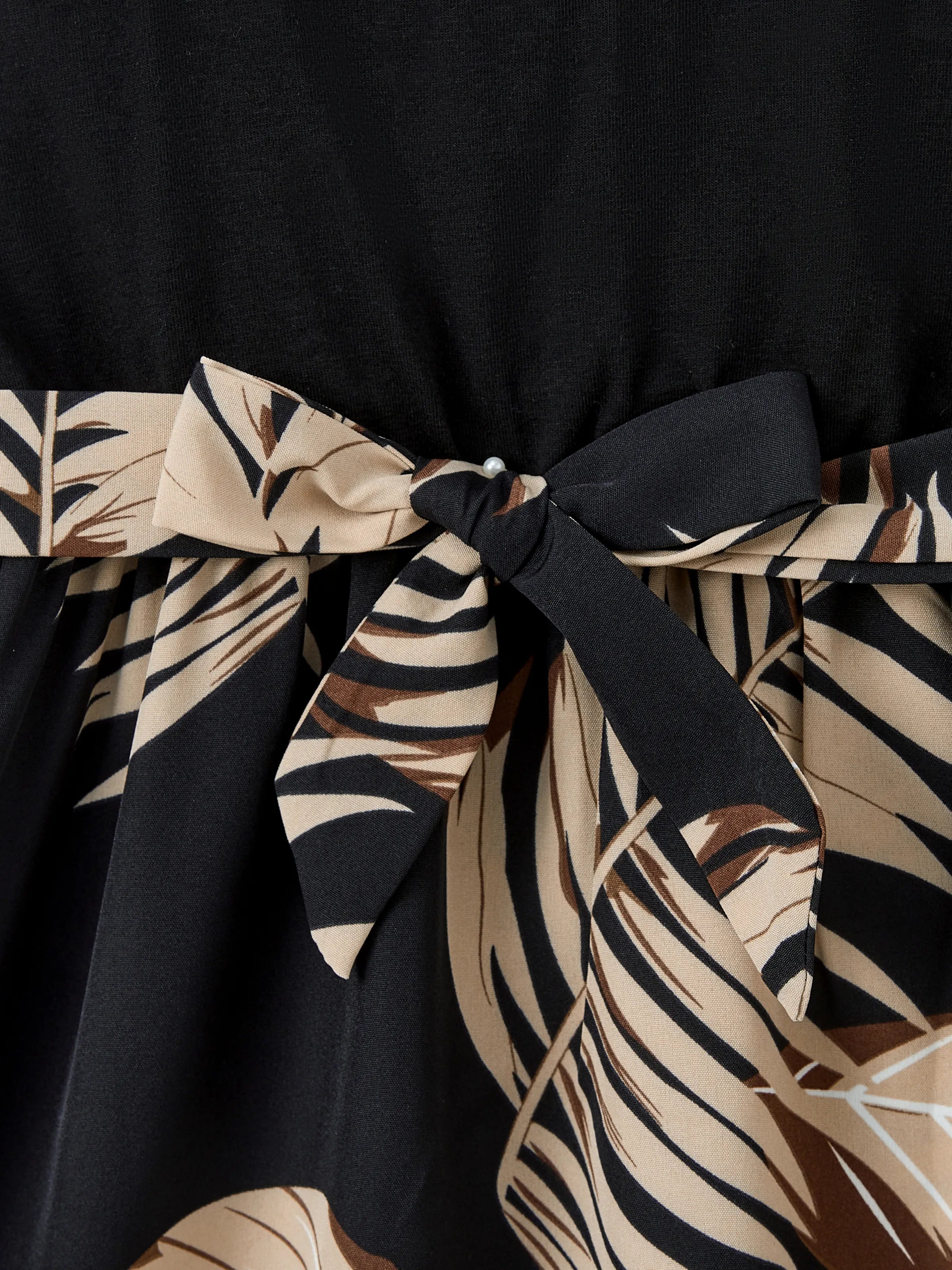 Mommy and Me Family Matching Floral Print Belted Cami Dresses And Solid Short Sleeve Tops Sets Black