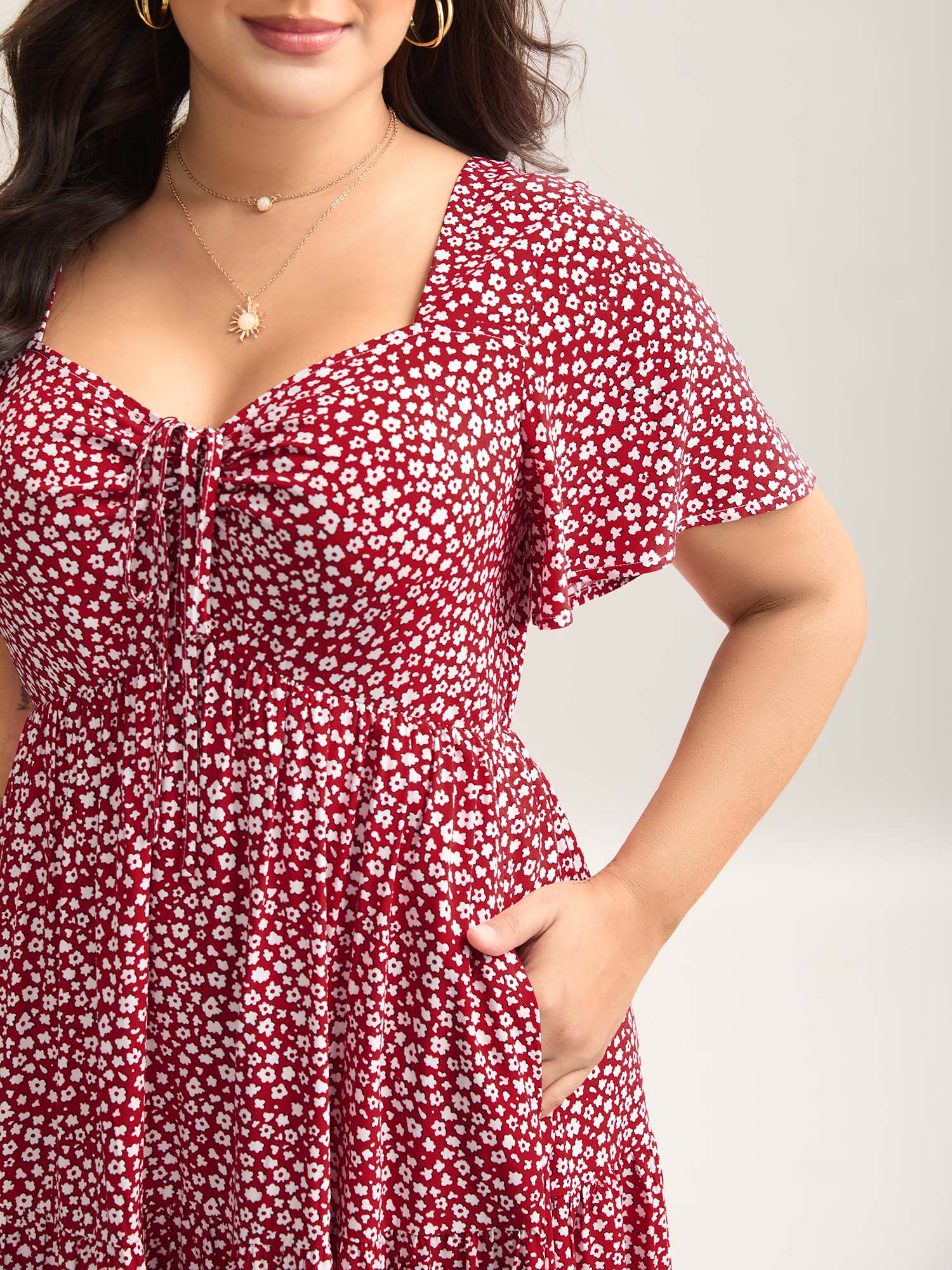 Ditsy Floral Sweetheart Drawstring Pocket Tiered Dress