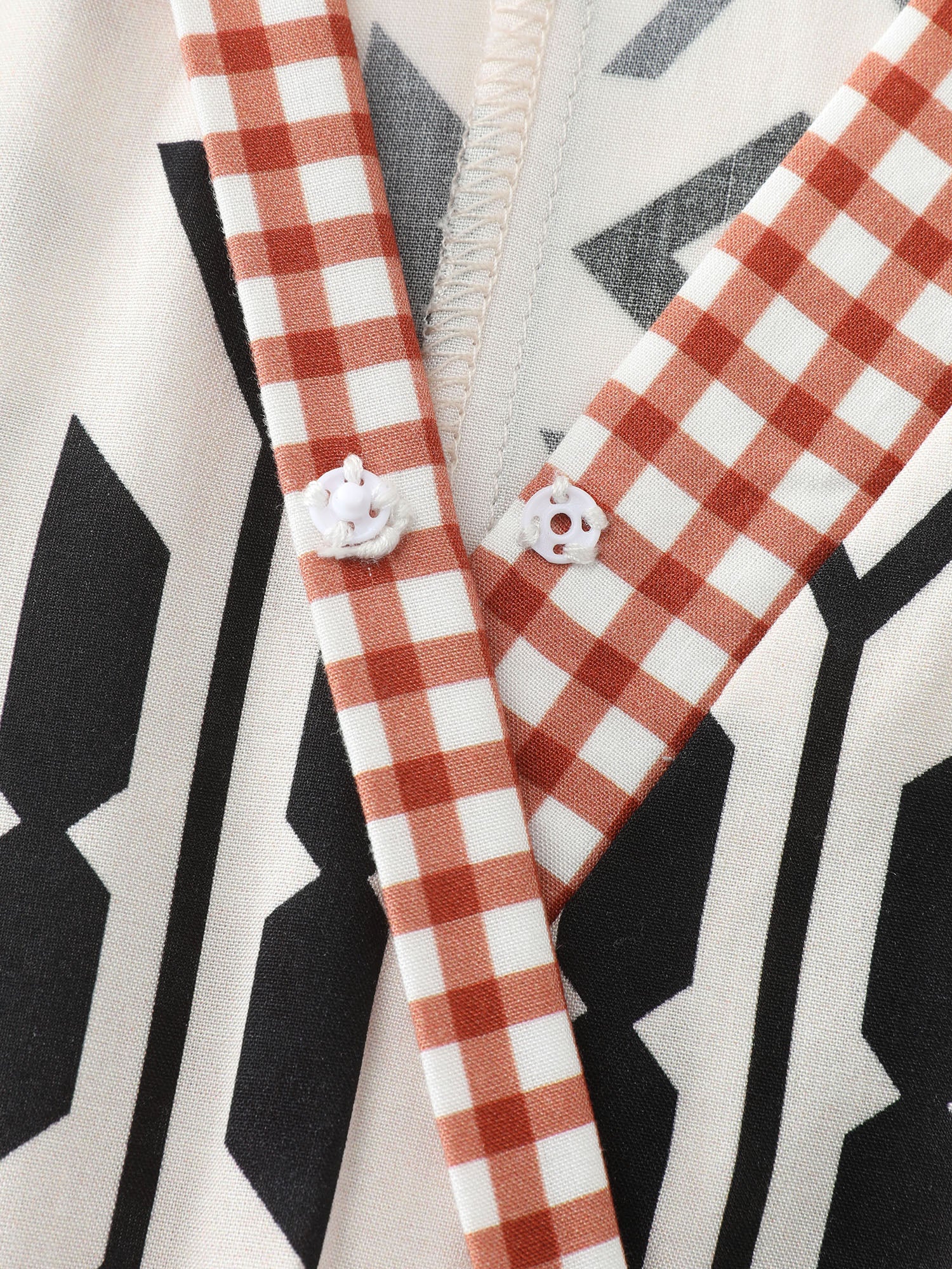 Geometric Print Pockets Surplice Maxi Dress