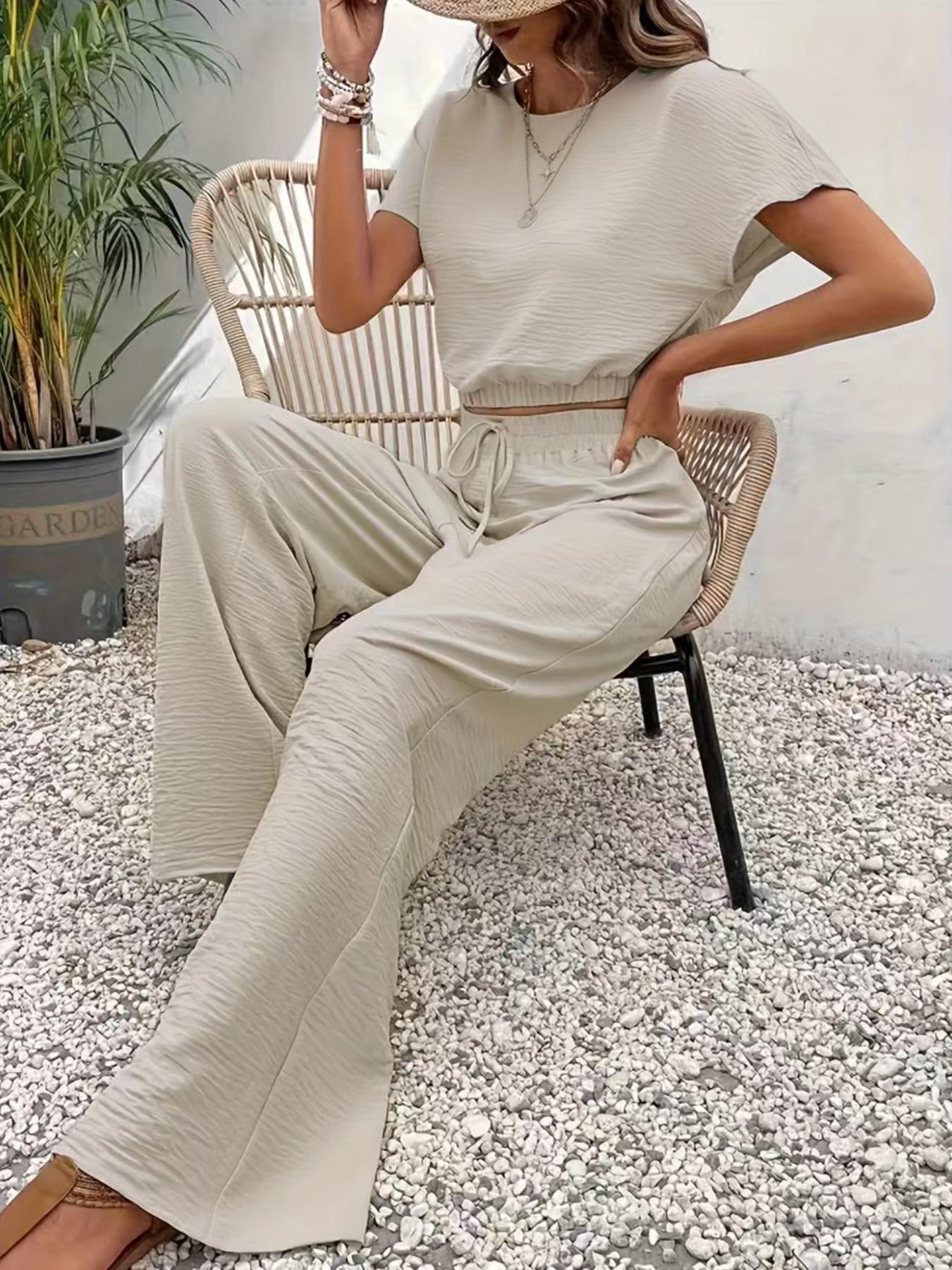 Women’s Casual Two-Piece Set – Fitted Top & Wide Leg Pants