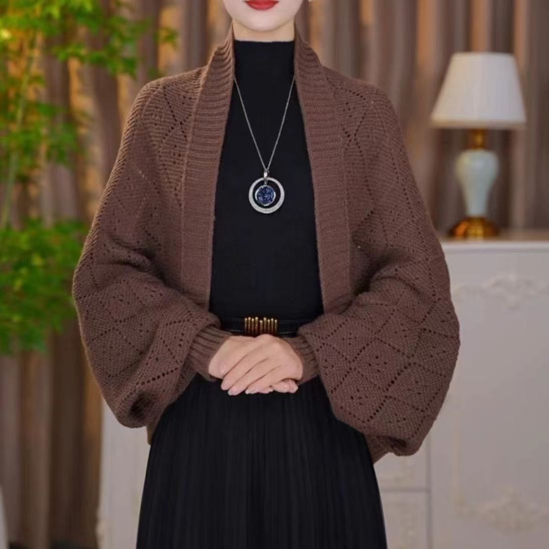 🔥2026 New Fashion🔥Hollow Out Knitted Shawl Coat