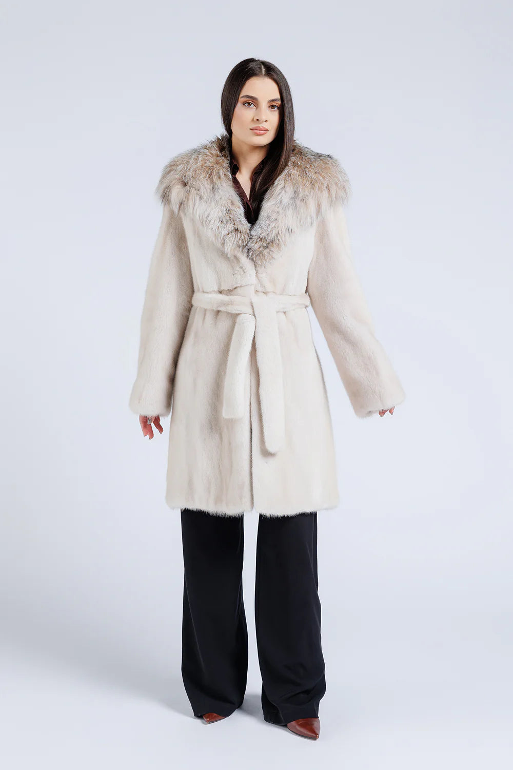 Haină din Blană Naturală de Vizon, cu Glugă din Blană Naturală de Lynx, Cordon din Blană, Femei, Pearl 199