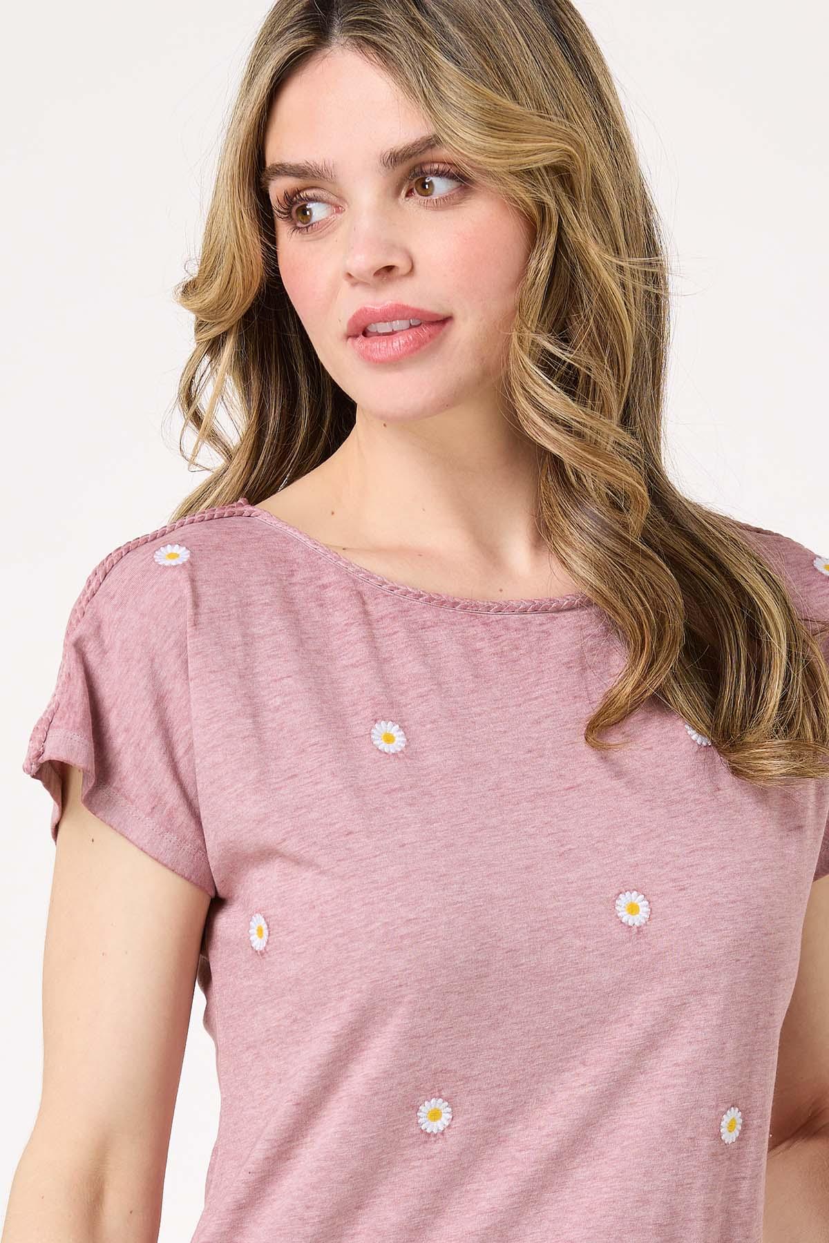 Embroidered Daisy Braided Trim Tee