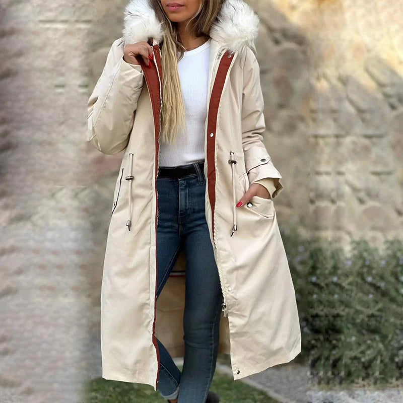 Women's winter parka with hood and fur collar