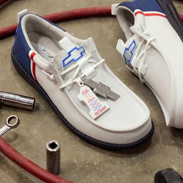 🛻👞Men‘s Wally Funk x Chev Shoes