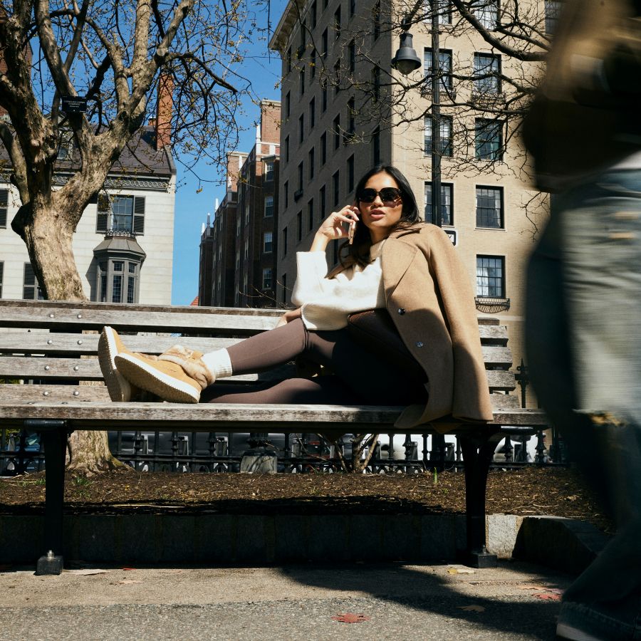 Camden Cuff Classic Cozy - Cognac