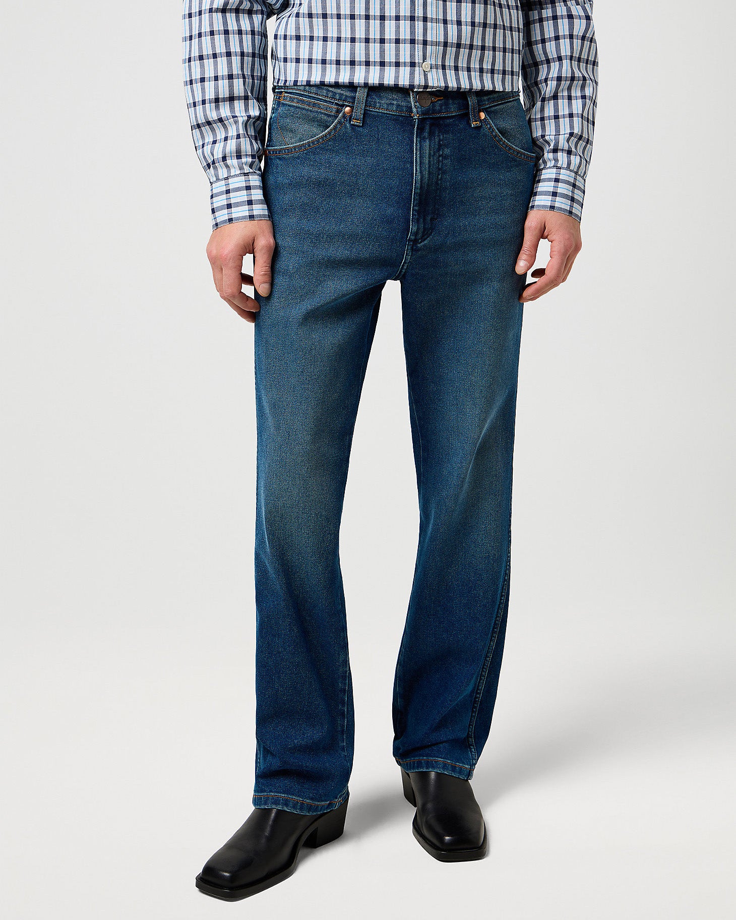 Wrancher '365 Cool' Regular Bootcut Mens Jeans - Old Habits