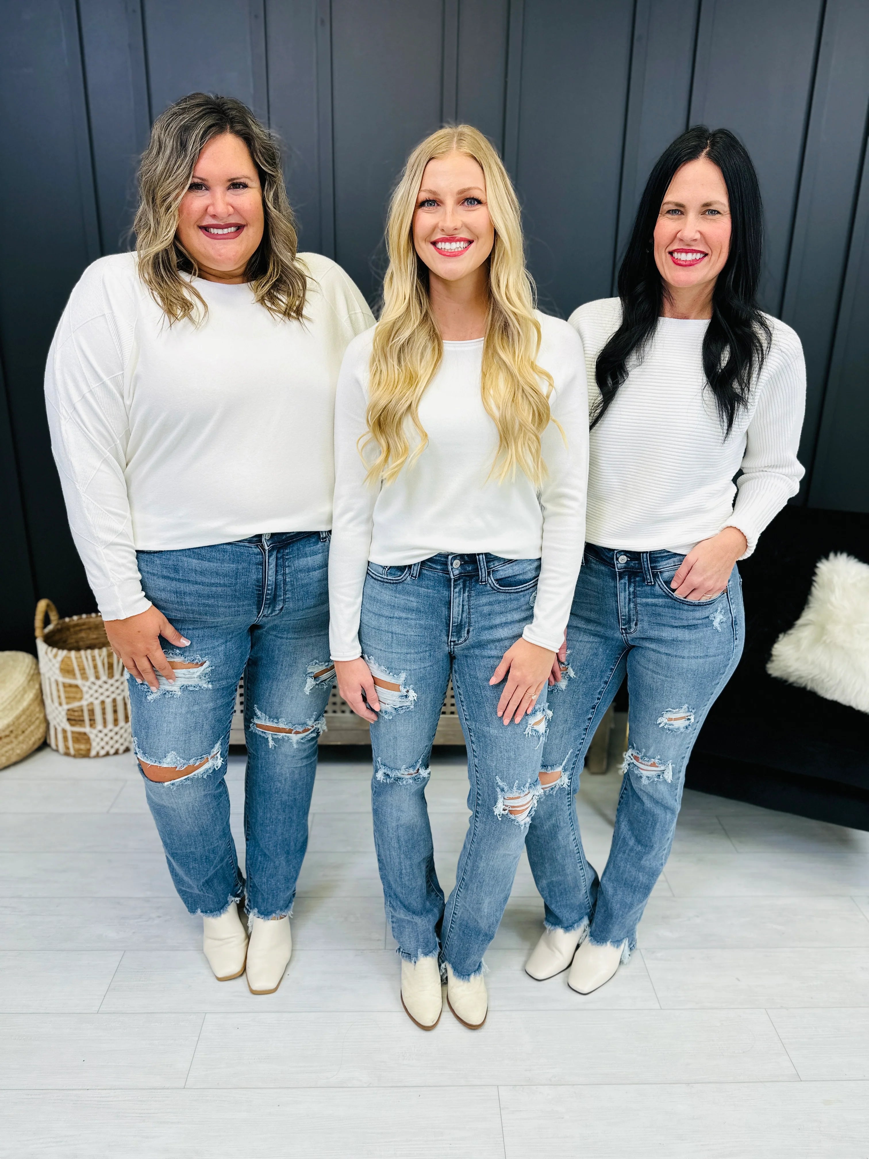 Judy Blue REG/CURVY Get Something Straight Mid Rise Jeans