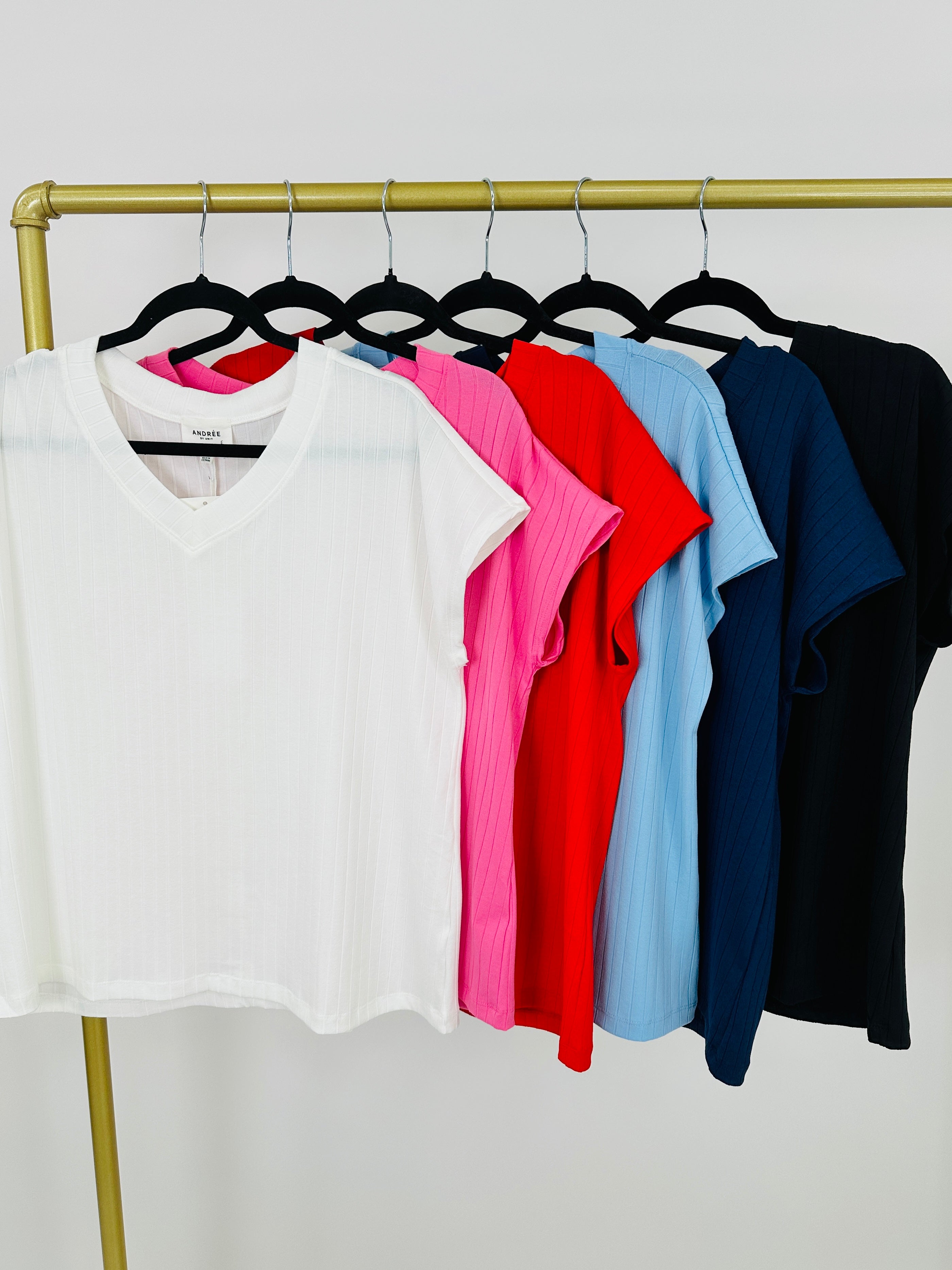 Stay Effortless Top- Multiple Colors!