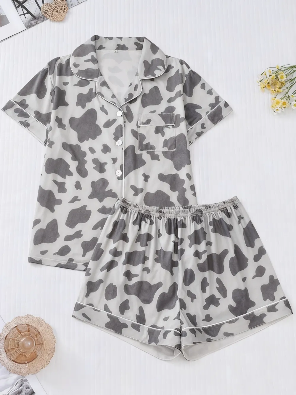Women's Cow Print Contrast Binding Pyjama Set