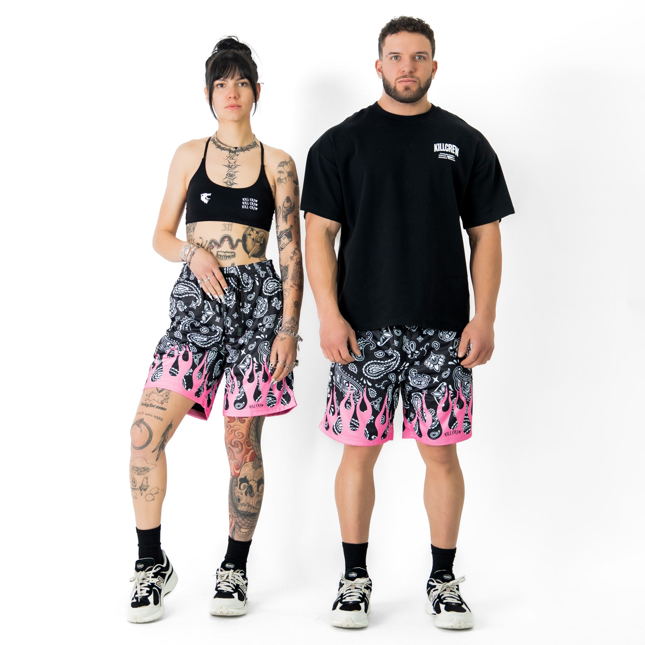 RELAXED CUT SHORTS BANDANA FLAME - BLACK / PINK