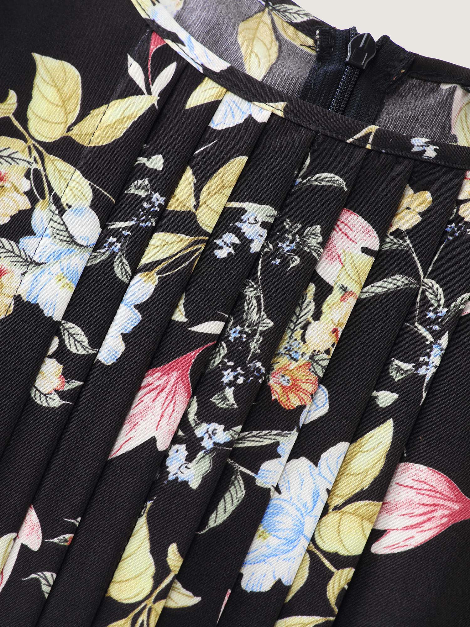 Floral Print Belted Plicated Detail Jumpsuit