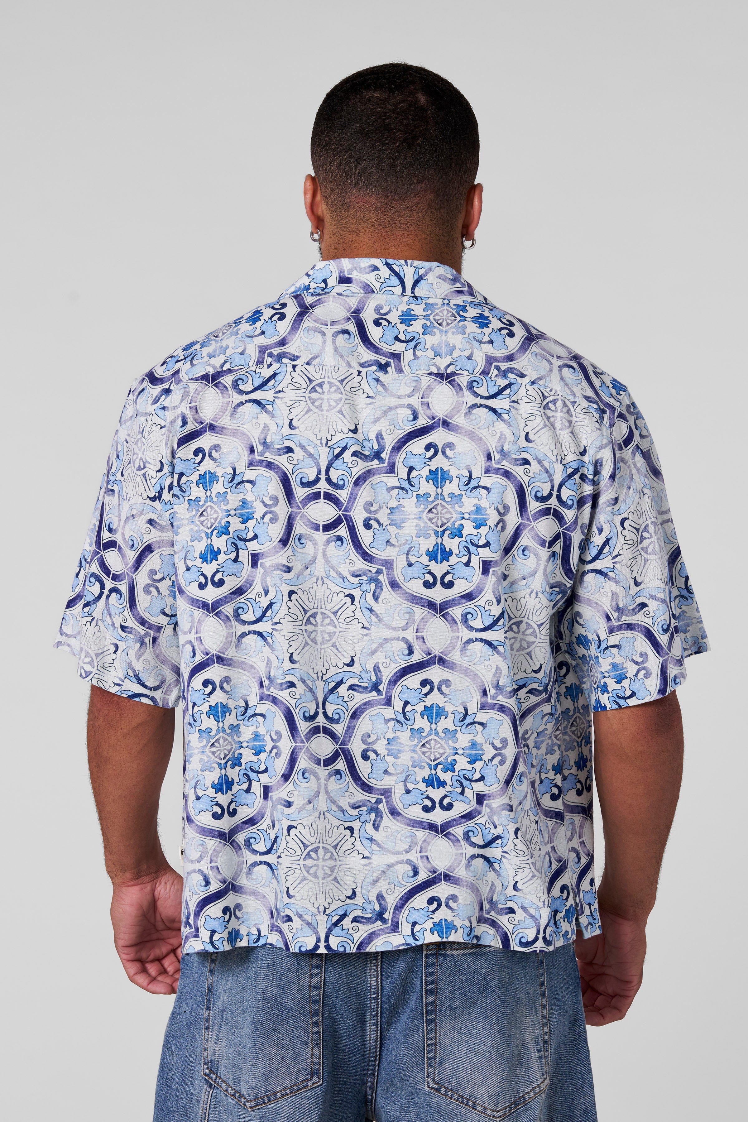 4093 - Mosaic Linen Button-Ups