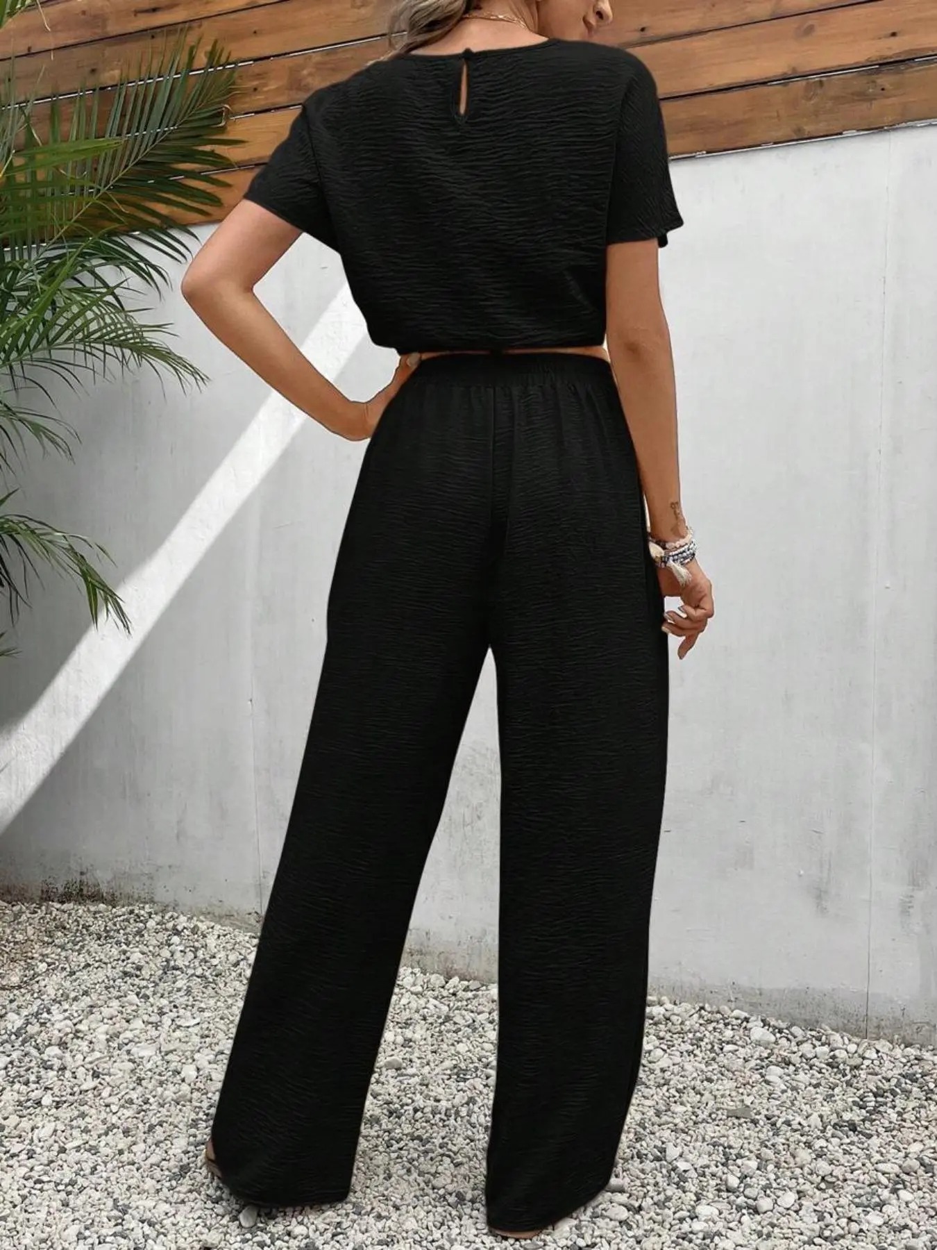 Women’s Casual Two-Piece Set – Fitted Top & Wide Leg Pants