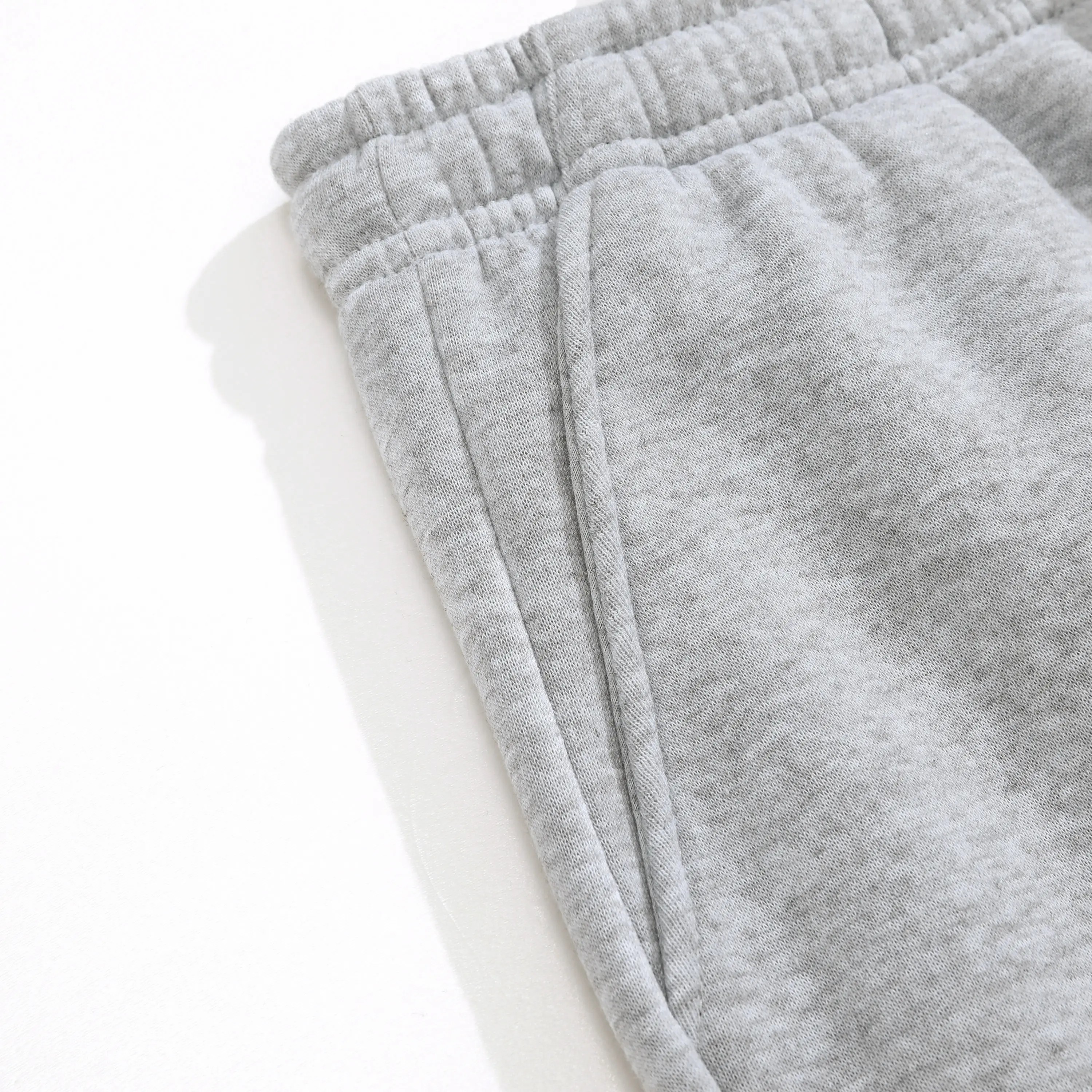 Men’s 3/4 sweatpants, available in 4-pack and 1-pack options shorts pant