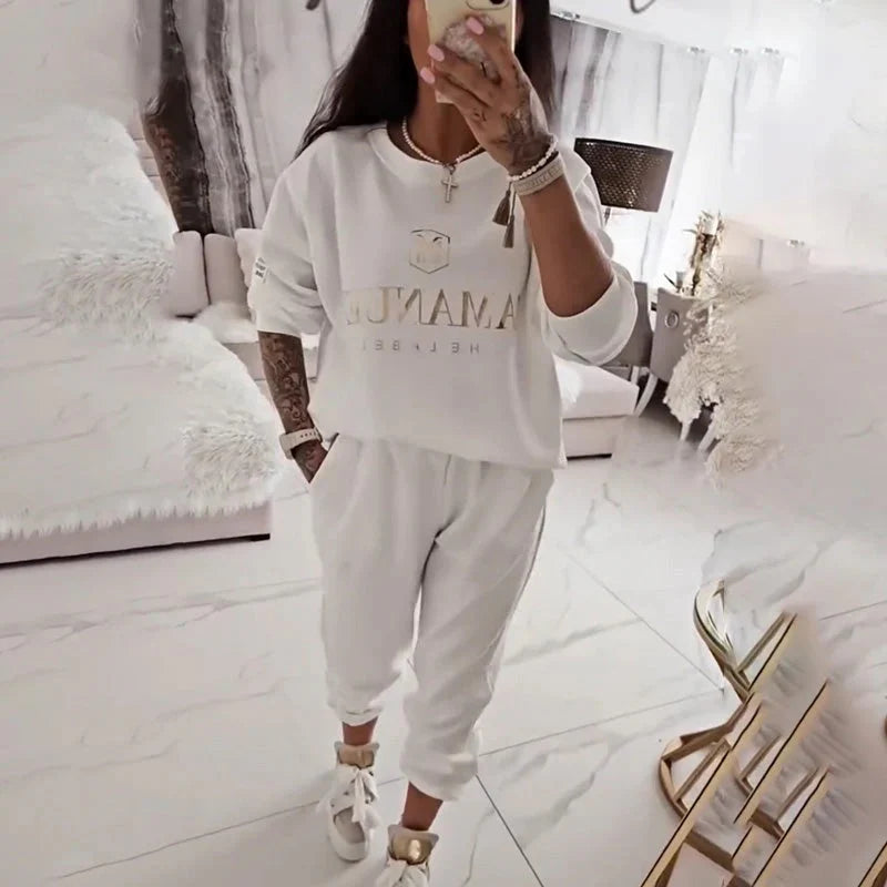 Long-sleeved top and pants