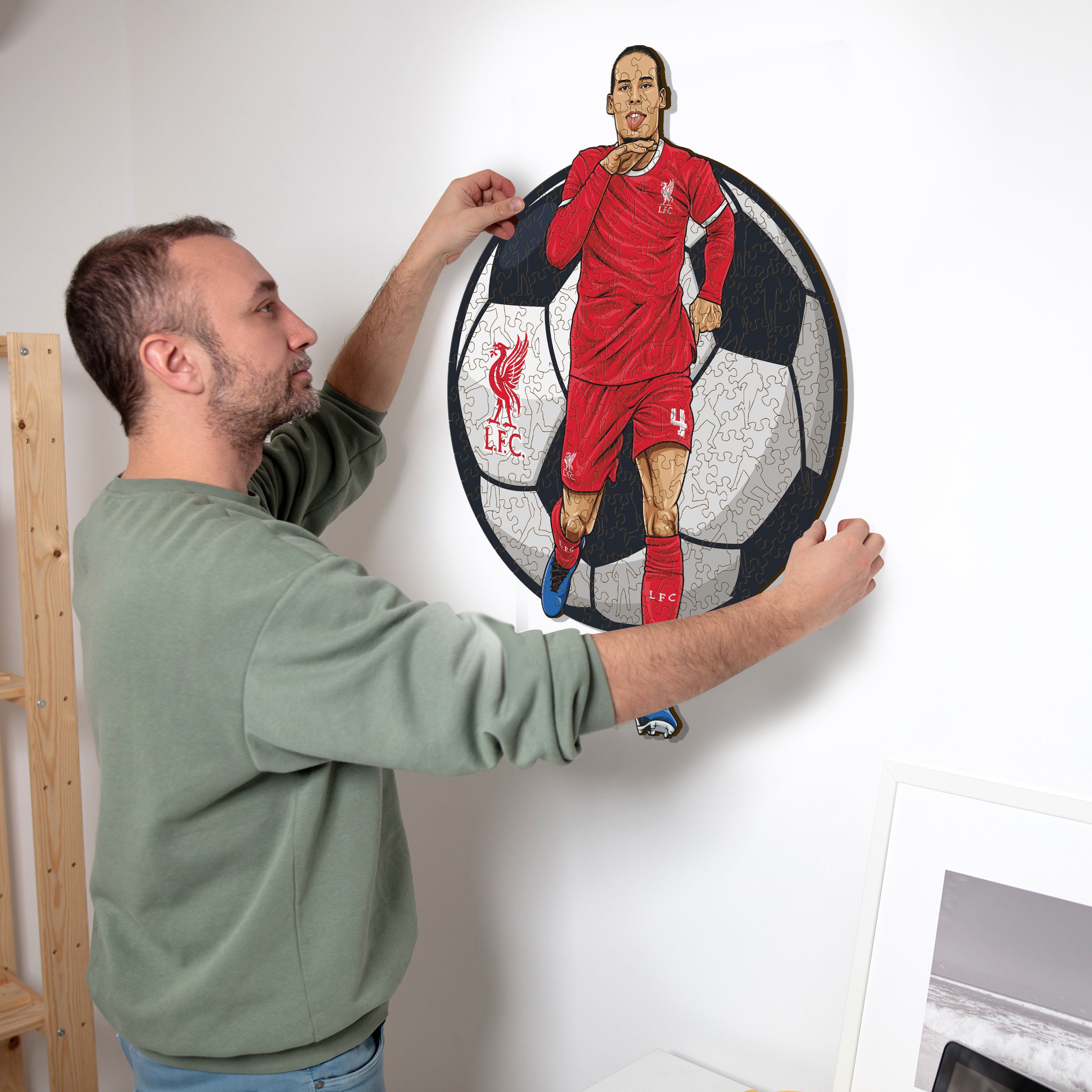 Virgil van Dijk - Wooden Puzzle