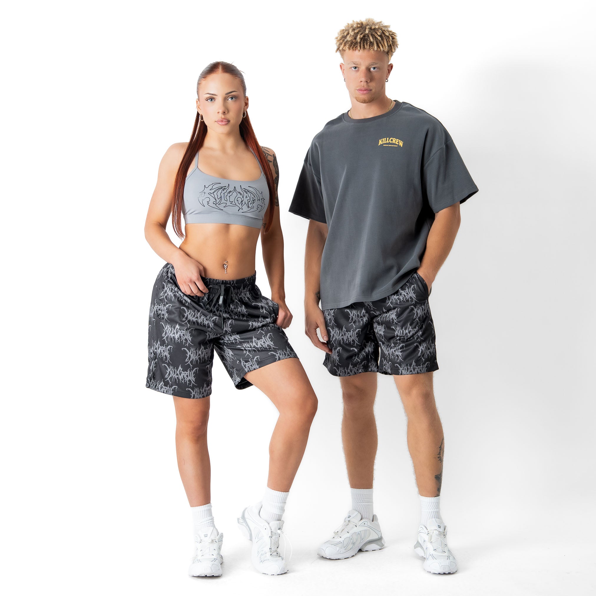 RELAXED CUT SHORTS ALL OVER - BLACKOUT