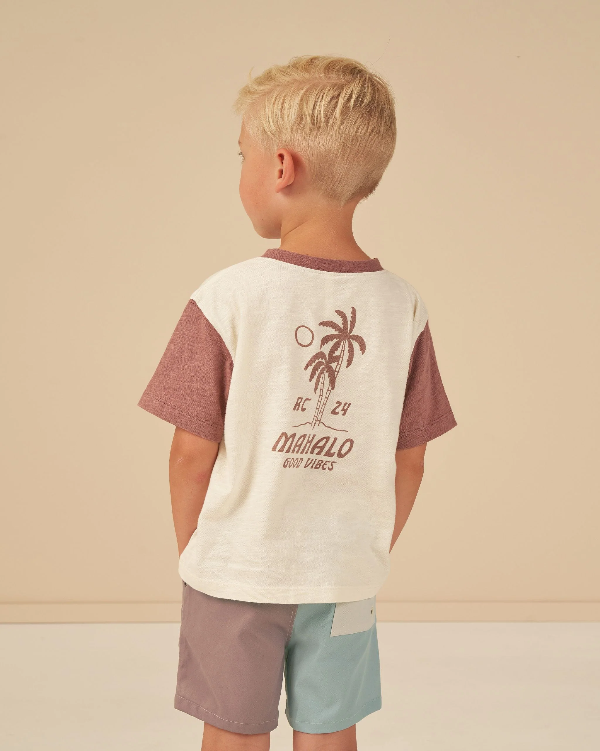 contrast short sleeve tee || mahalo