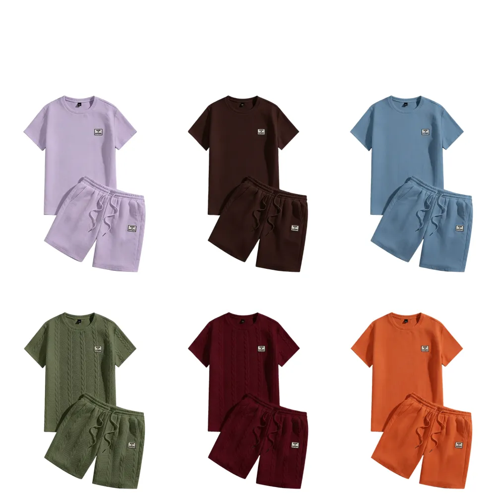 Men's stylish casual sports suit, suitable for everyday wear and sports activities.