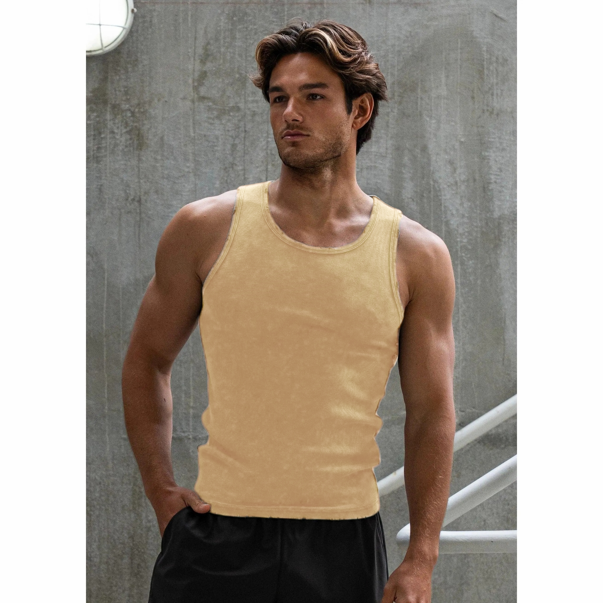 🔥Men’s Ultra-Soft Distressed Fitted Tank