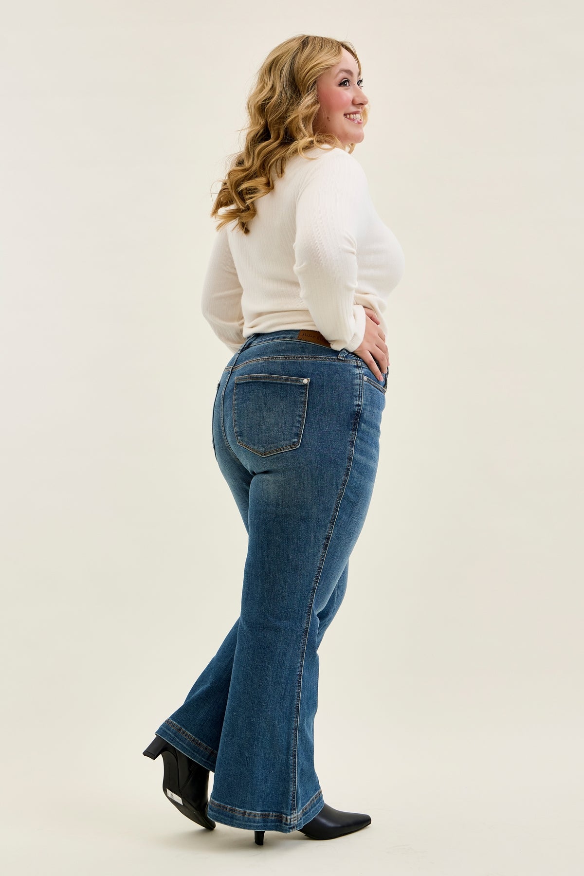 Penny Flare with Tummy Control (Petite) - PLUS