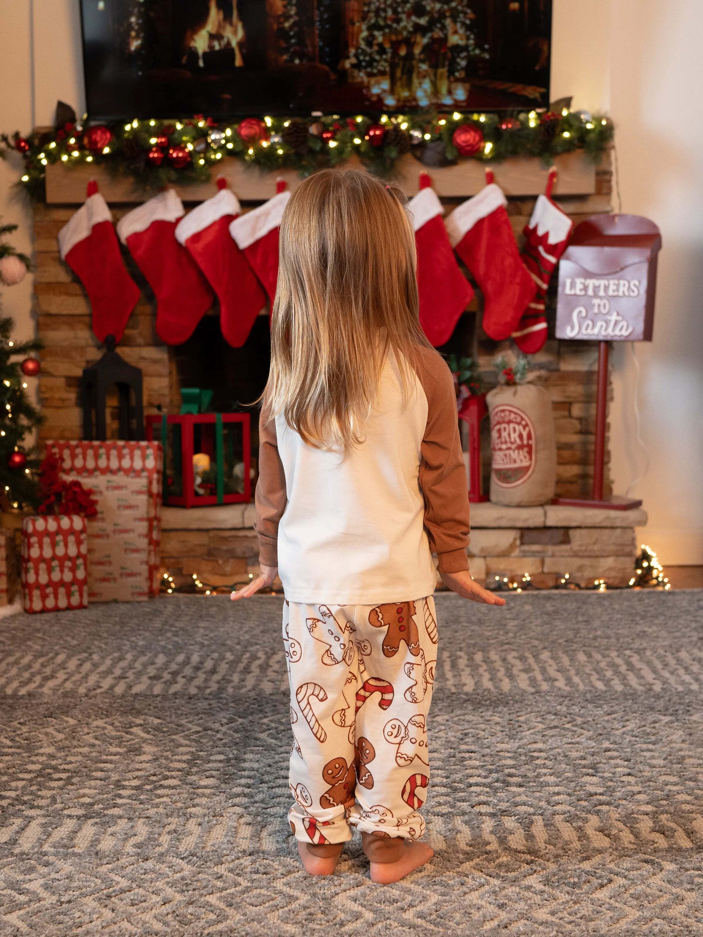 Christmas Family Matching Letter and Gingerbread Man Print Long-sleeve Pajamas Sets with Christmas Socks Khaki