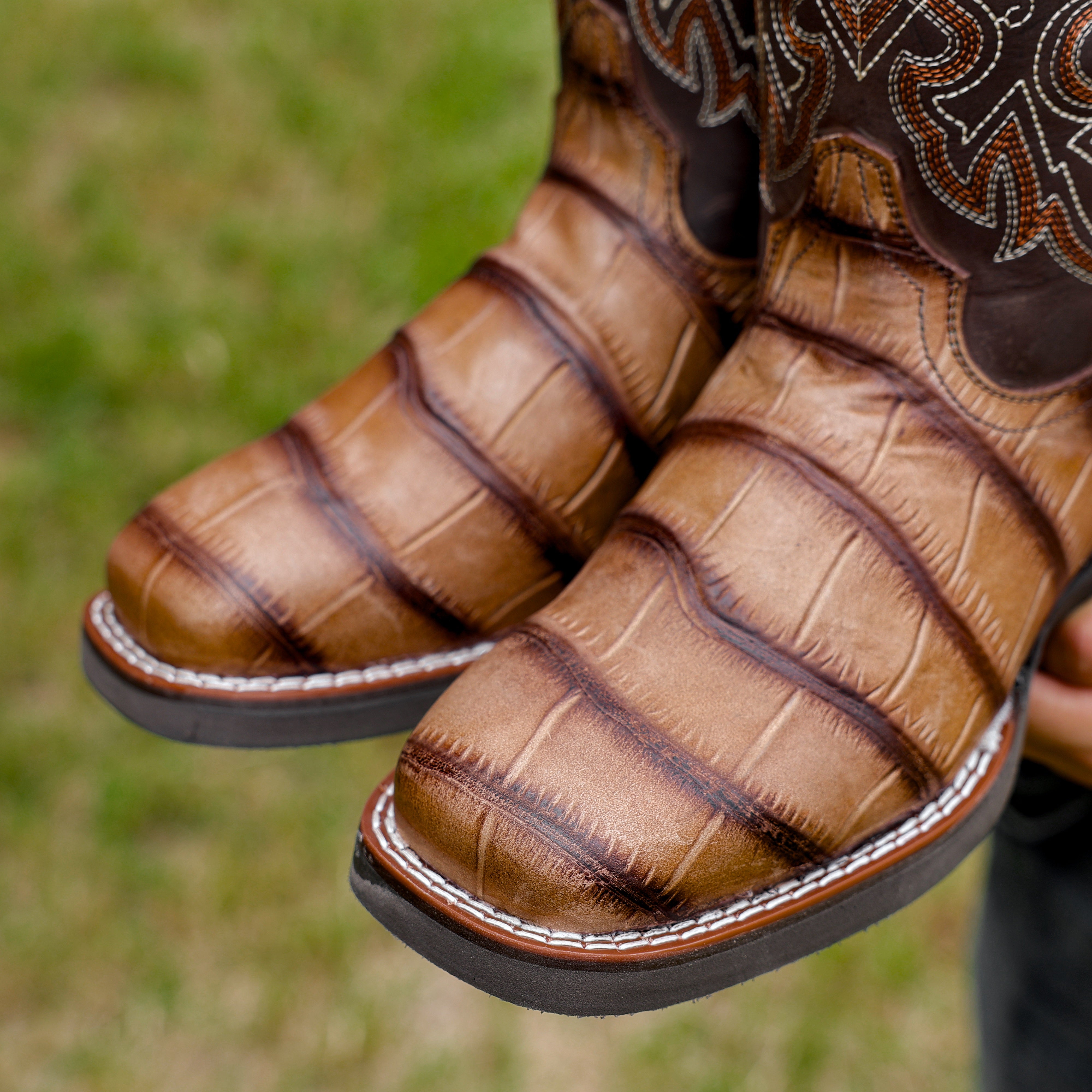 Moka American Gator Belly Leather Boots With Lightweight Soles - Square Toe