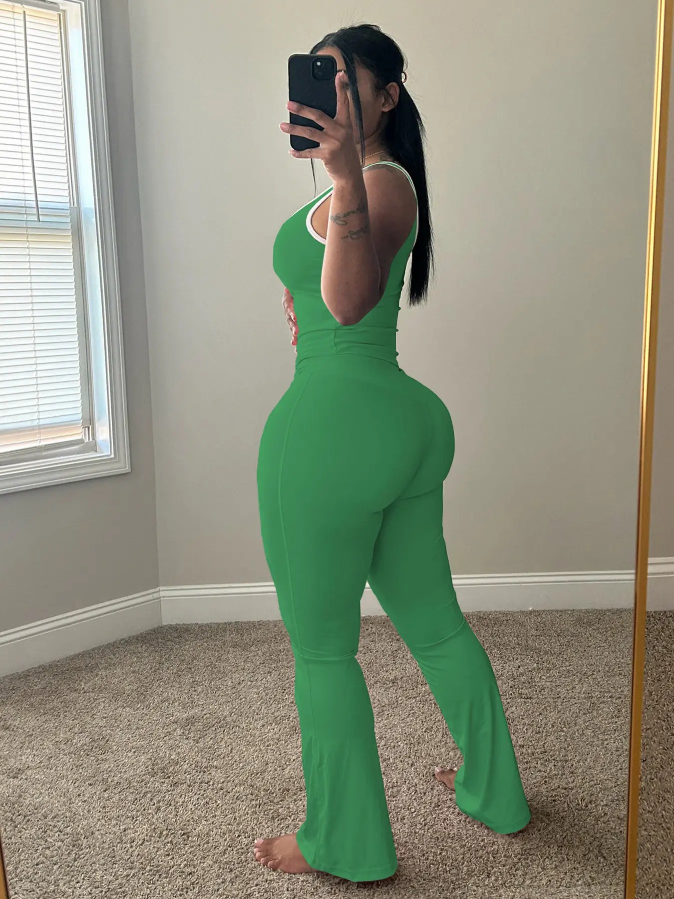 Women's Chic Colorblock Sleeveless Tank & High-Waisted Flared Leggings Set