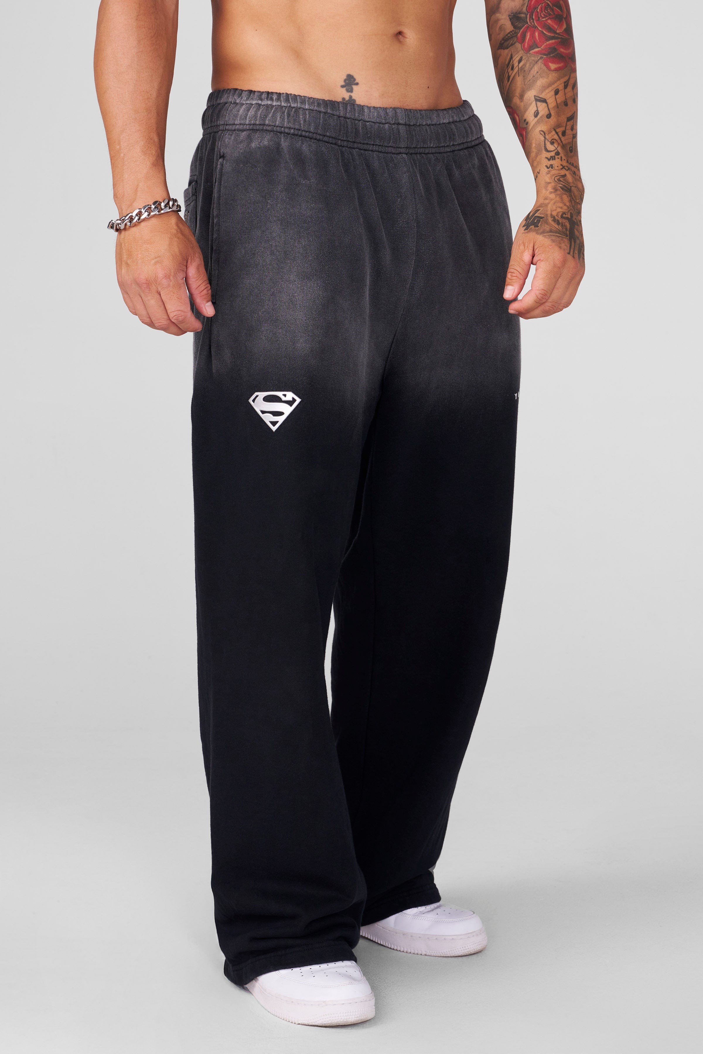 2032 - Superman Sweats
