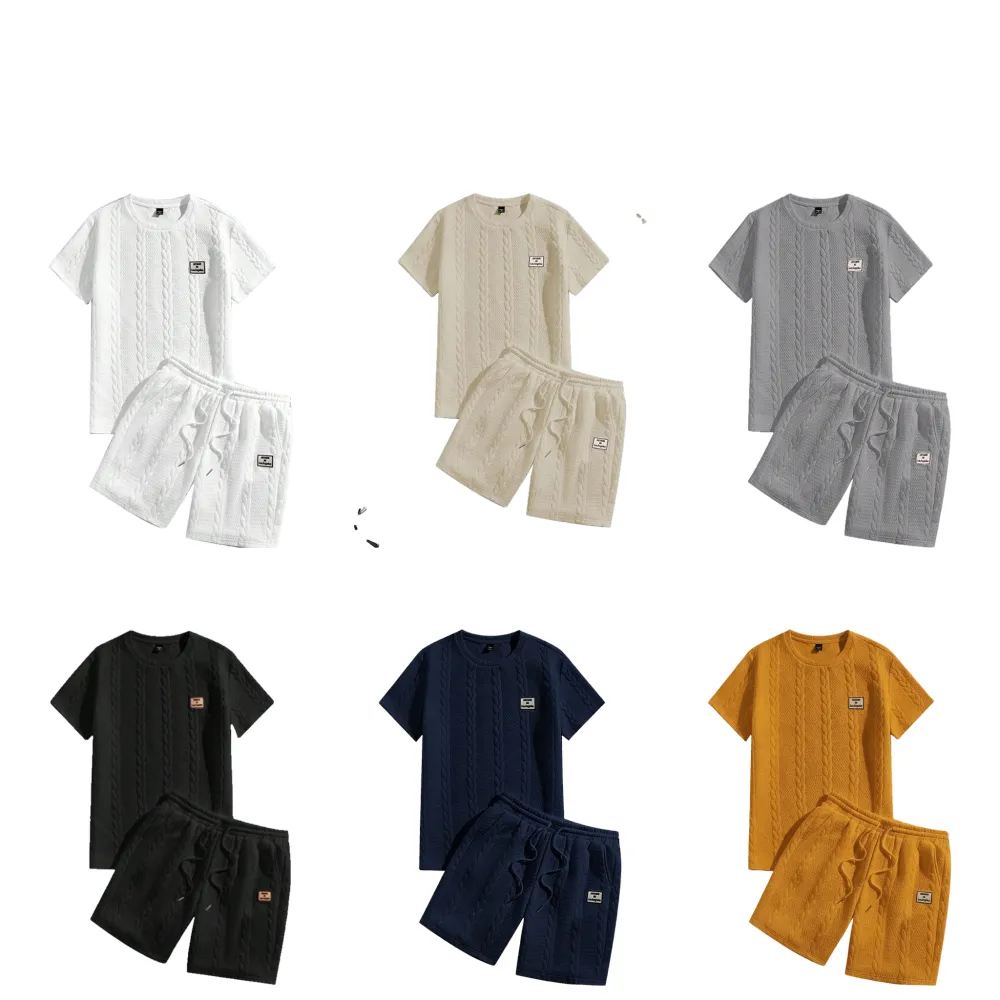 Men's stylish casual sports suit, suitable for everyday wear and sports activities.