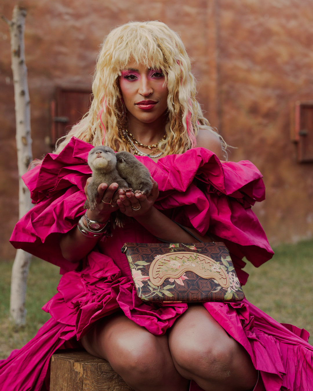 AI DREAMERS GARDEN CROSSOVER CLUTCH