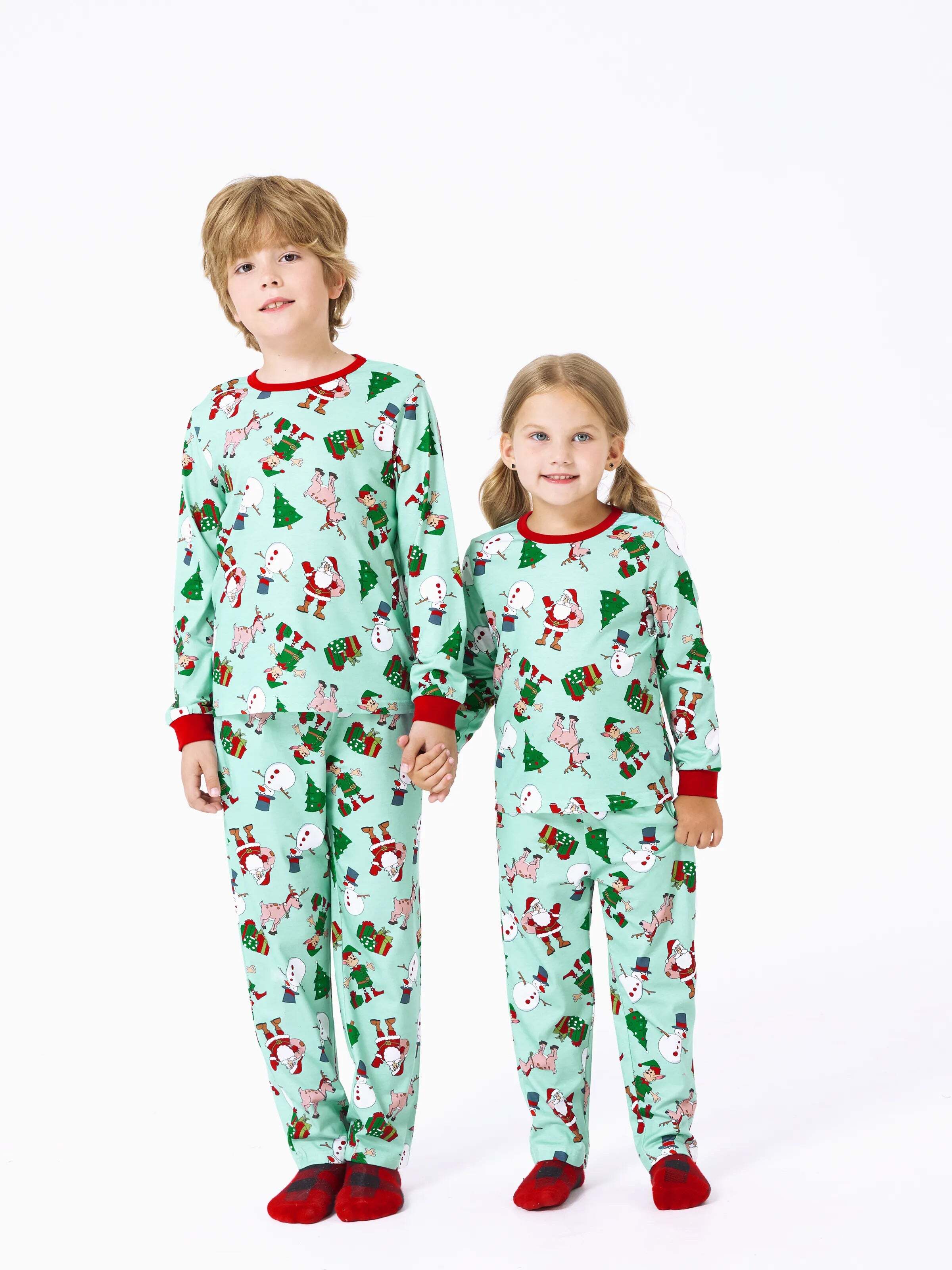 Christmas Matching Family Pajamas Set Reindeer Christmas-themed Print PJS with Christmas Socks Pale Green