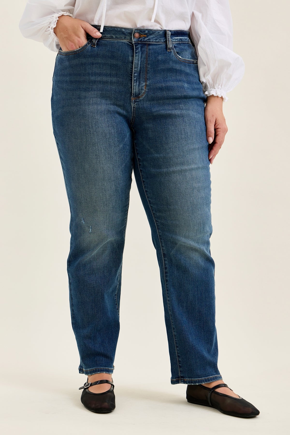 Kimberly Straight Fit (Dark Wash) - PLUS