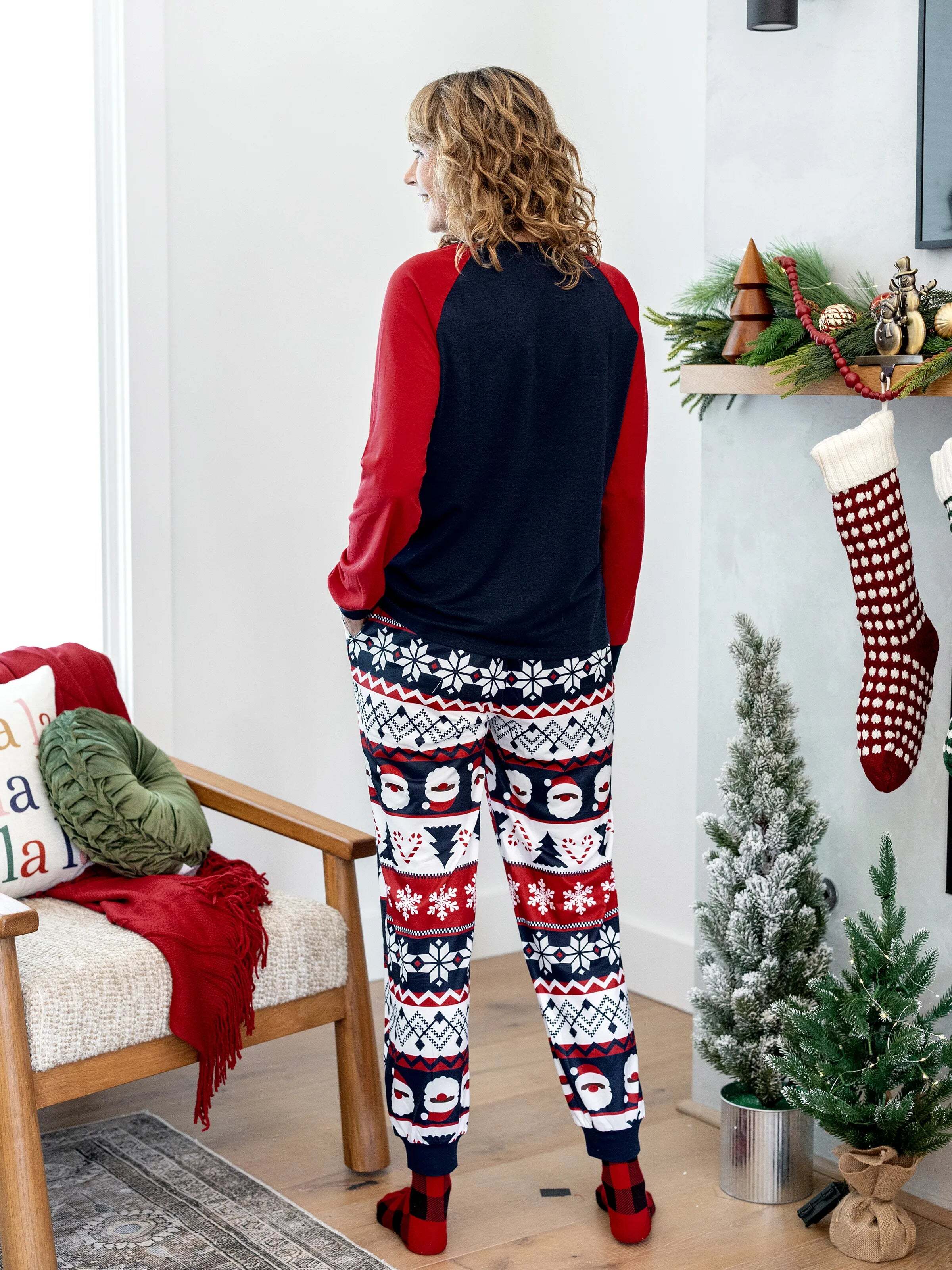 Christmas Matching Family Pajamas Set Glow In The Dark Santa Claus Print PJS with Christmas Socks Deep Blue