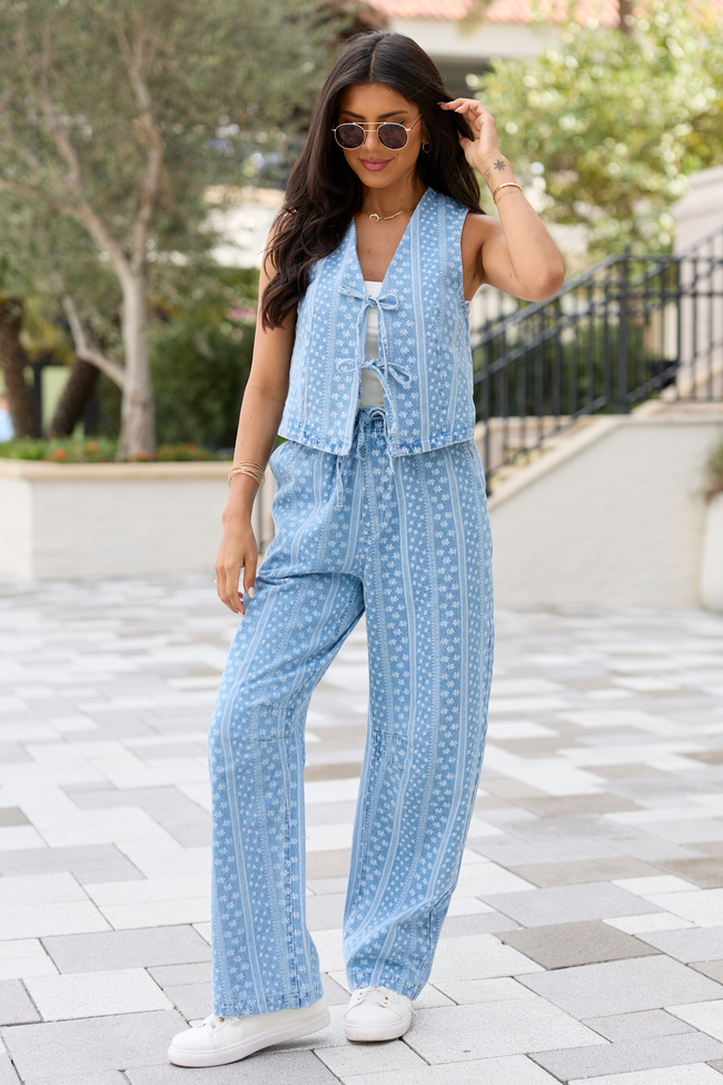 Maeve Blue And White Floral Printed Chambray Vest