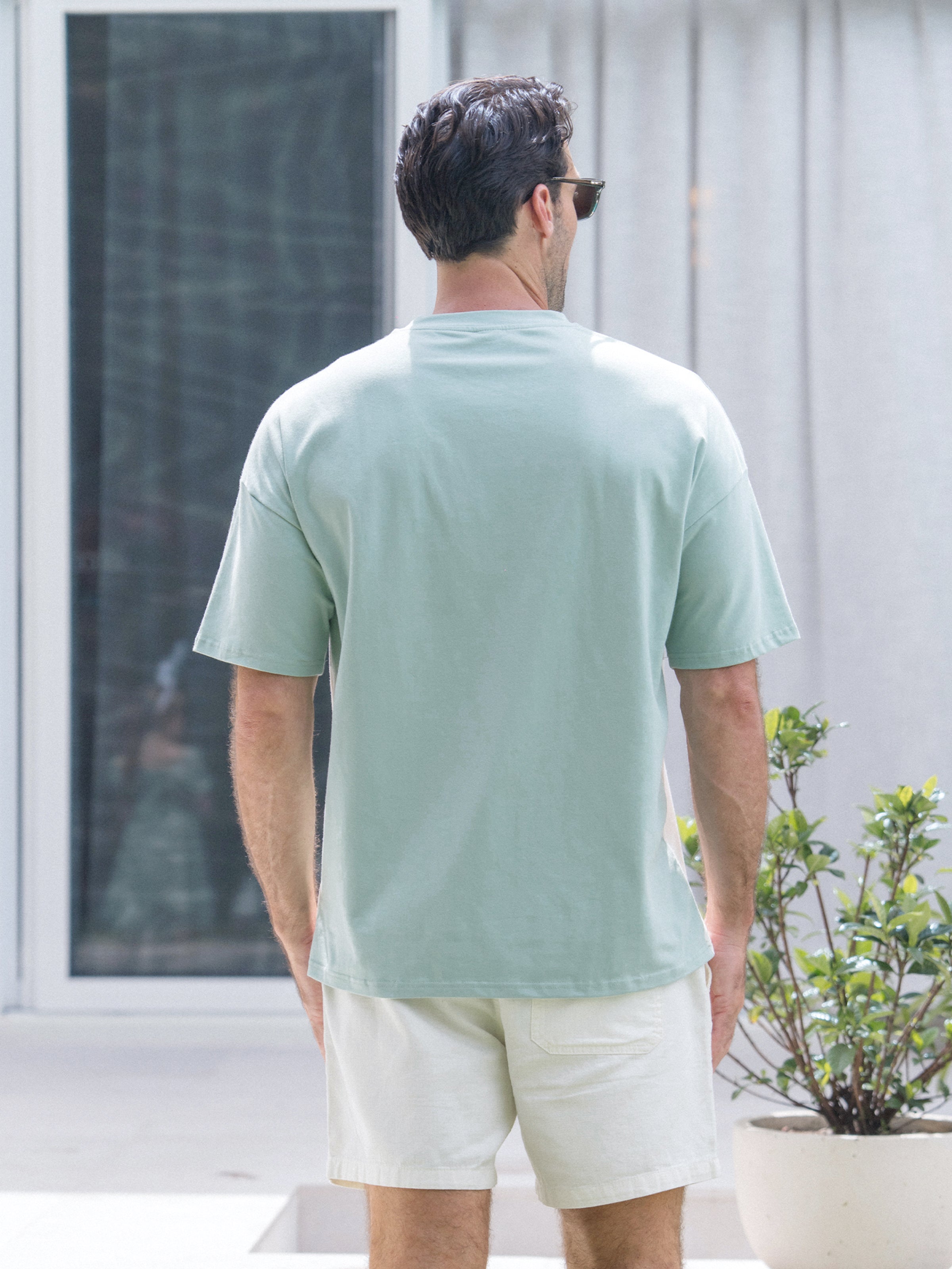 Family Matching T-Shirt & Dress Set Polka Dot Puff-sleeve Dress for Mom, Daughter & Baby, Color Block Cotton Tee for Dad & Son, Perfect for Family Outings & Photos Light Green