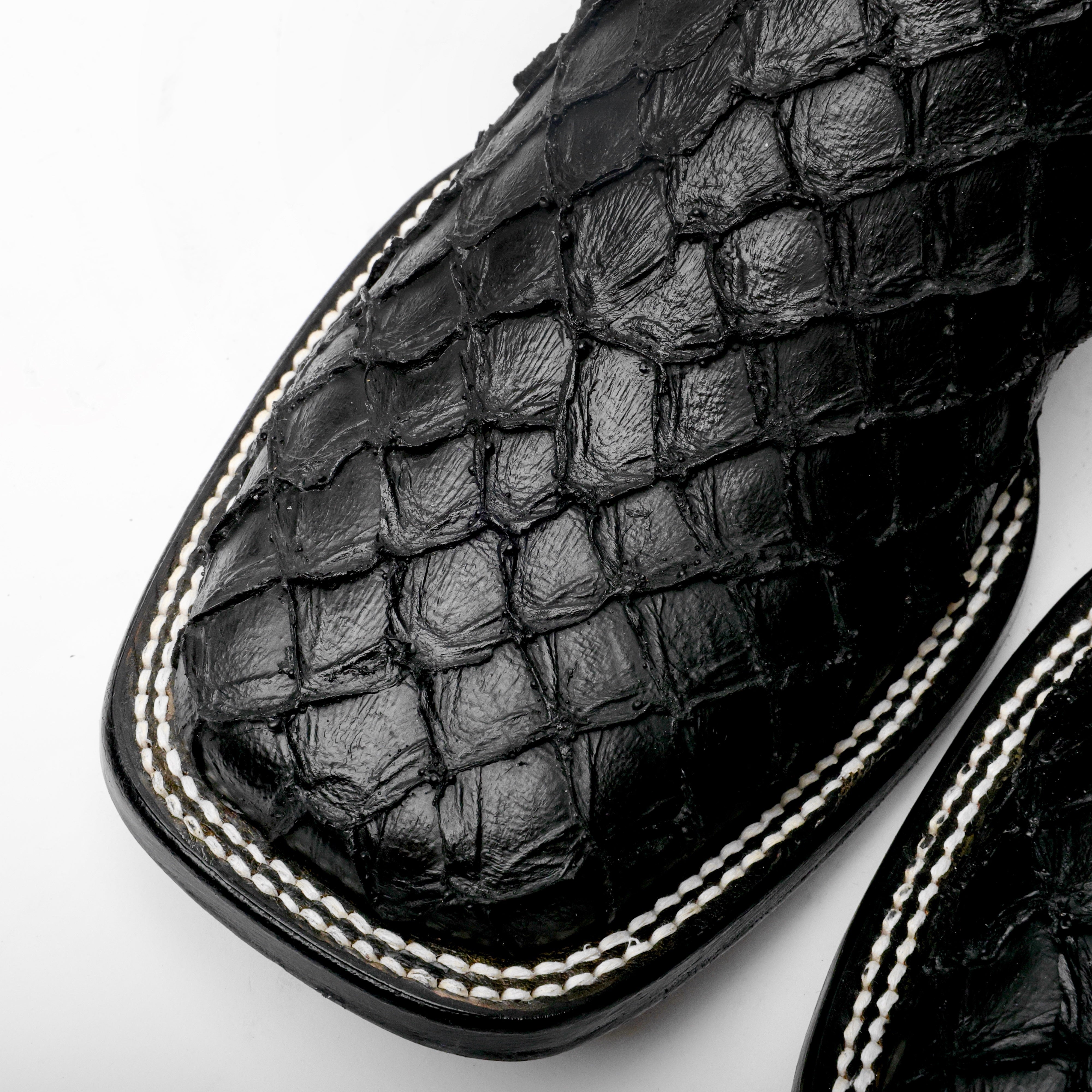 TOTAL BLACK Mini Pirarucu Leather Boots - Square Toe