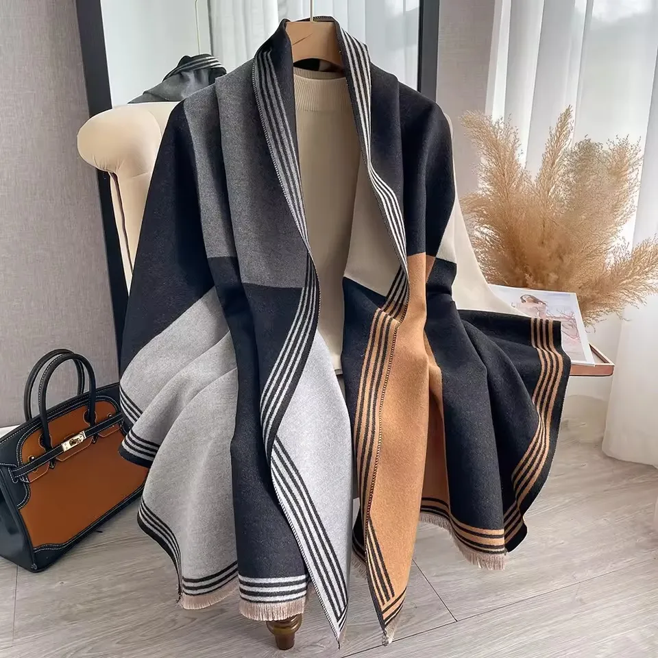 Women's Colorblock Tassel Decor Scarf