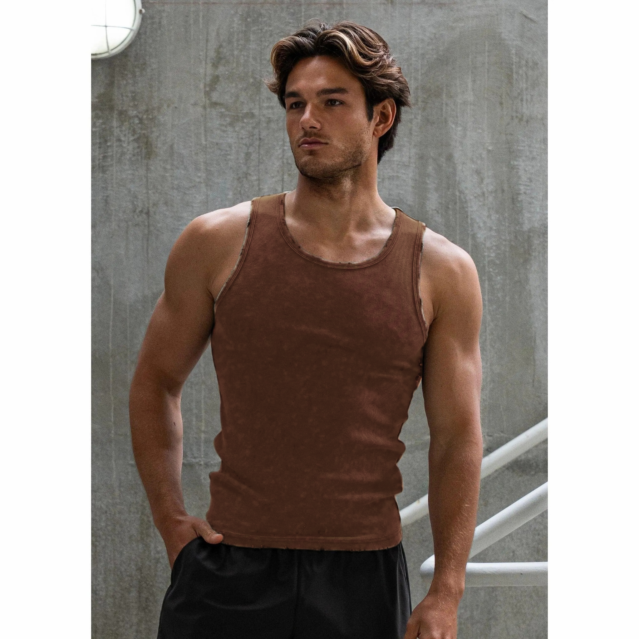 🔥Men’s Ultra-Soft Distressed Fitted Tank