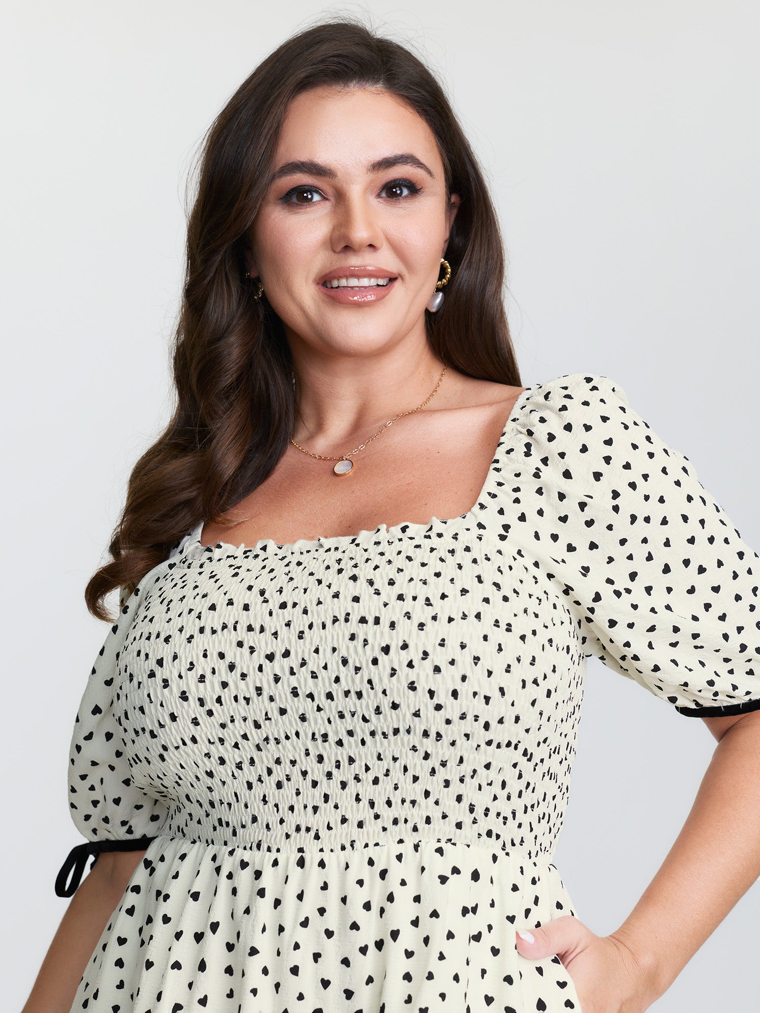 Little Heart Print Shirred Contrast Tie Midi Dress