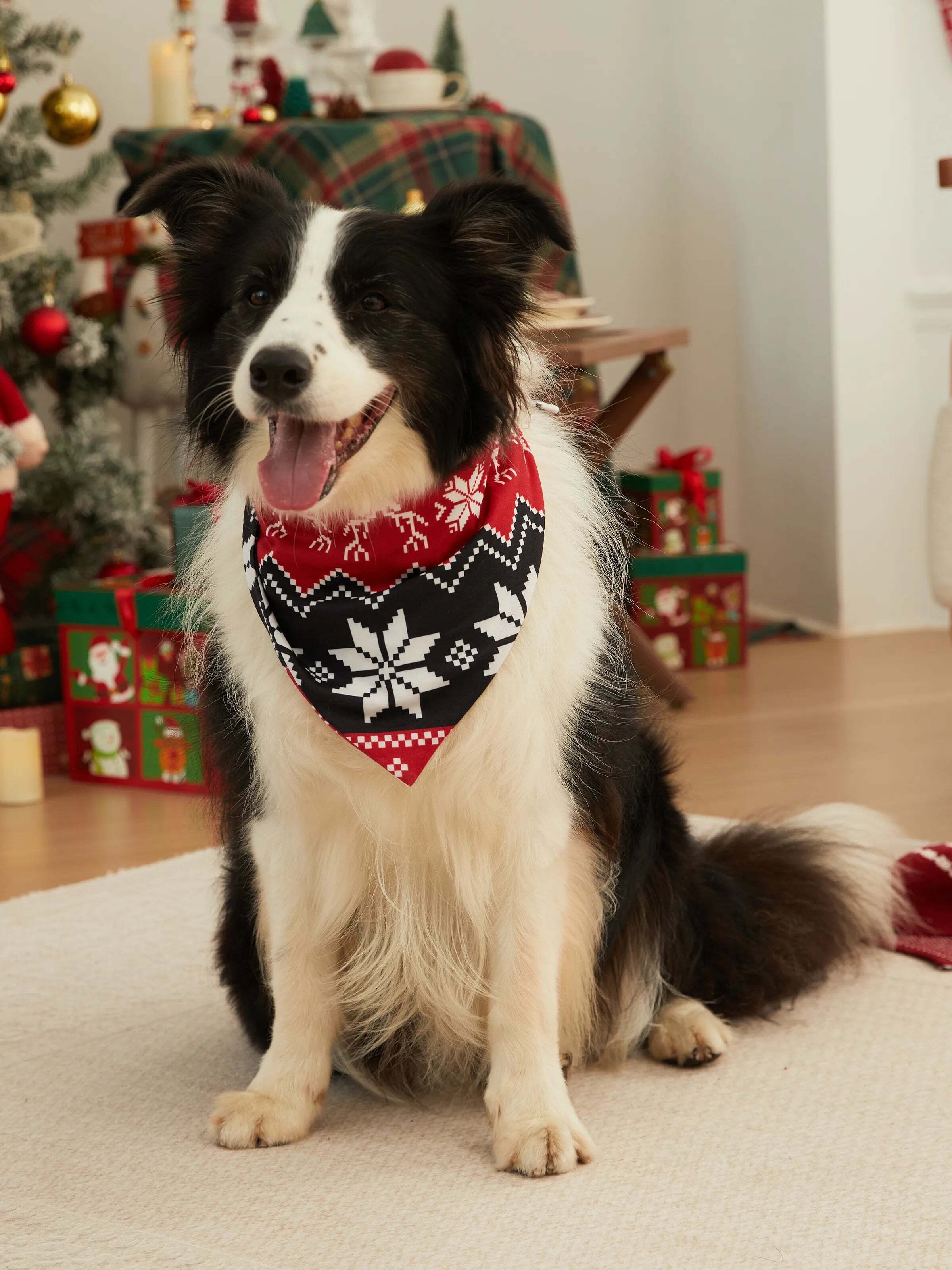 Christmas Reindeer Print Family Matching Pajamas Sets with Christmas Socks Black