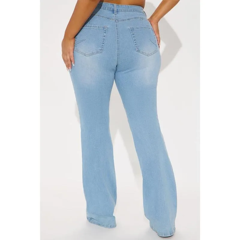 Tall Mesa Booty Lifting Stretch Bootcut Jeans - Light Wash