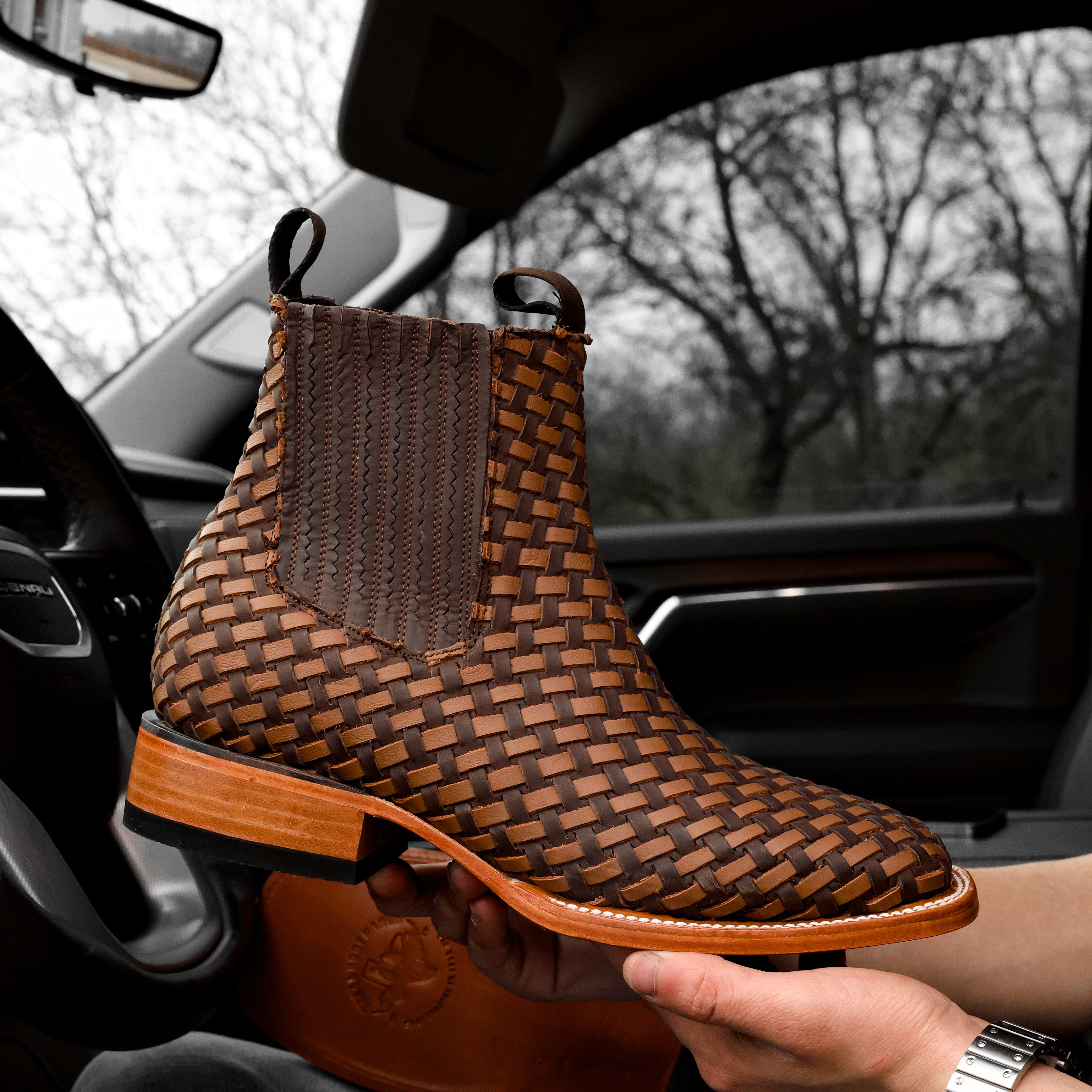 Brown Basketweave Botines - Square Toe