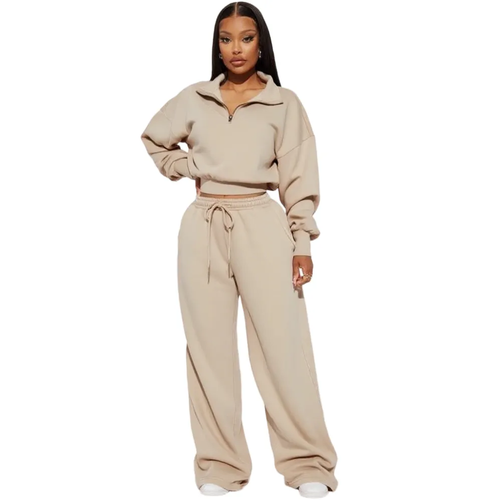 Wide-leg jogging pants and loose sweatshirt two-piece set