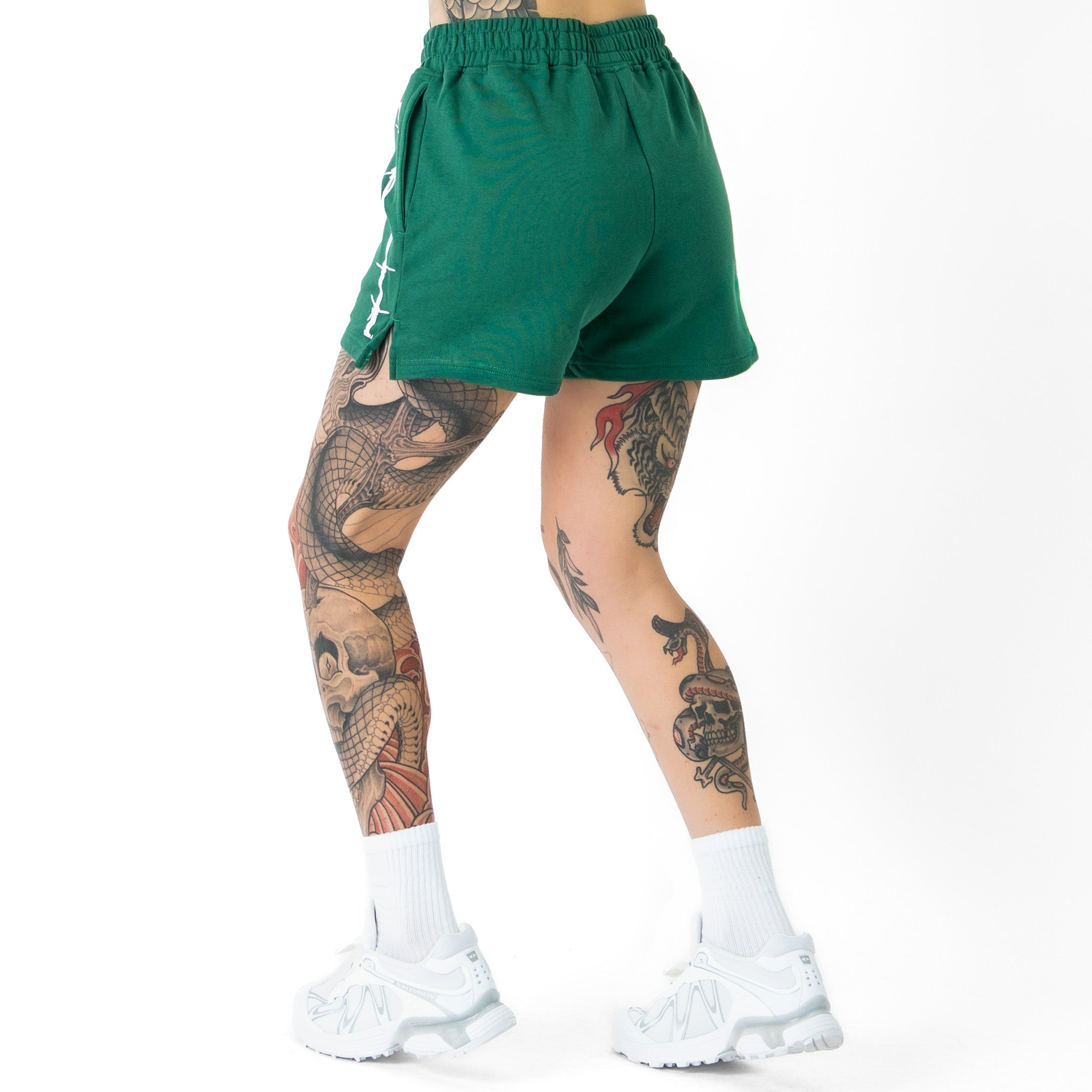 COTTON SHORTS (MID THIGH CUT) BARBWIRE - GREEN / WHITE