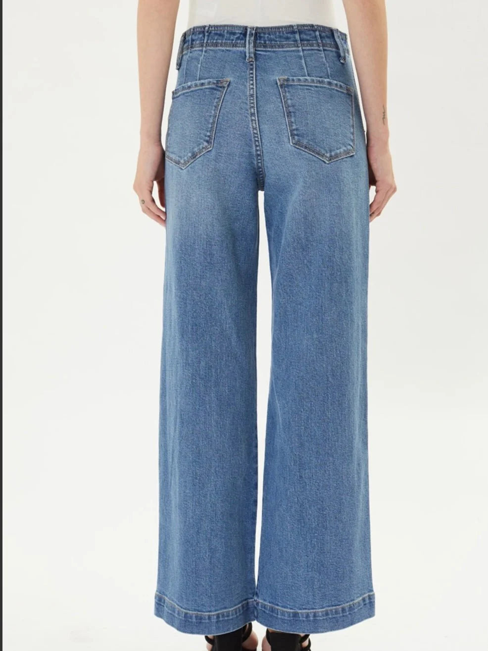 Zoey Wide Leg Jeans