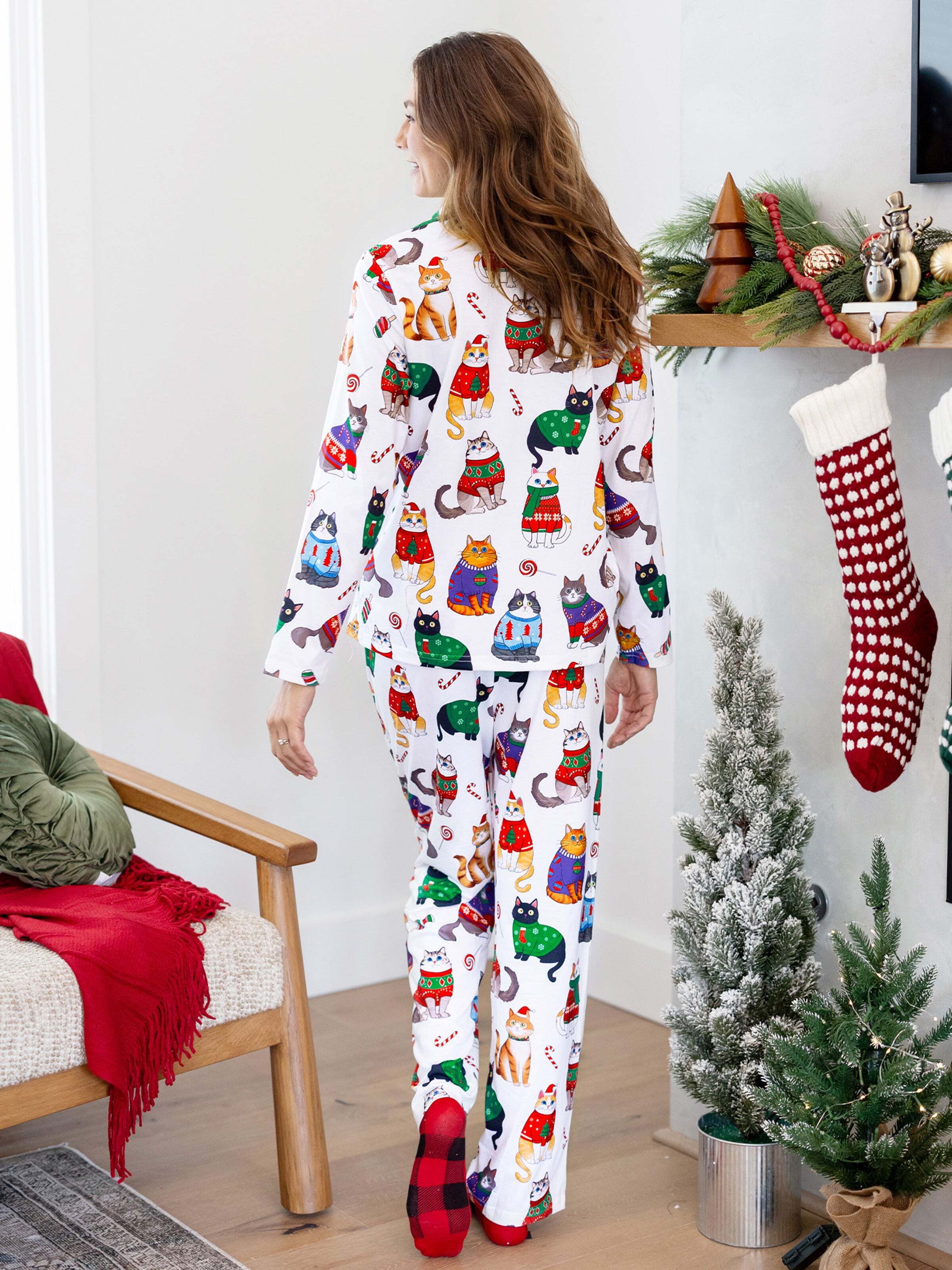 Christmas Matching Family Pajamas Set Christmas Cat Print PJS with Christmas Socks Multi-color